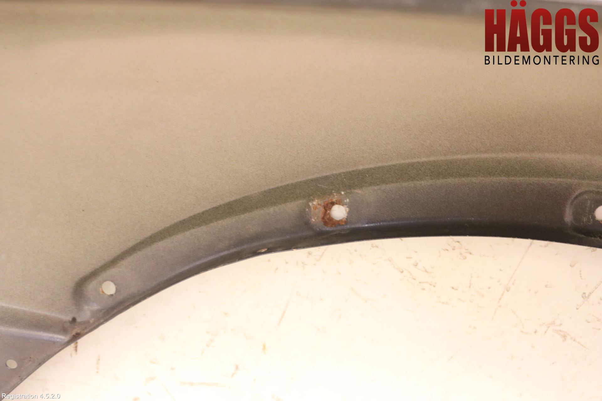 Volvo XC70 05-07 Skärm Fram Höger