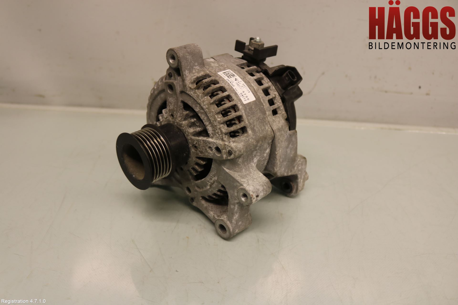 Mini COOPER CLUBMAN F54 16- Generator
