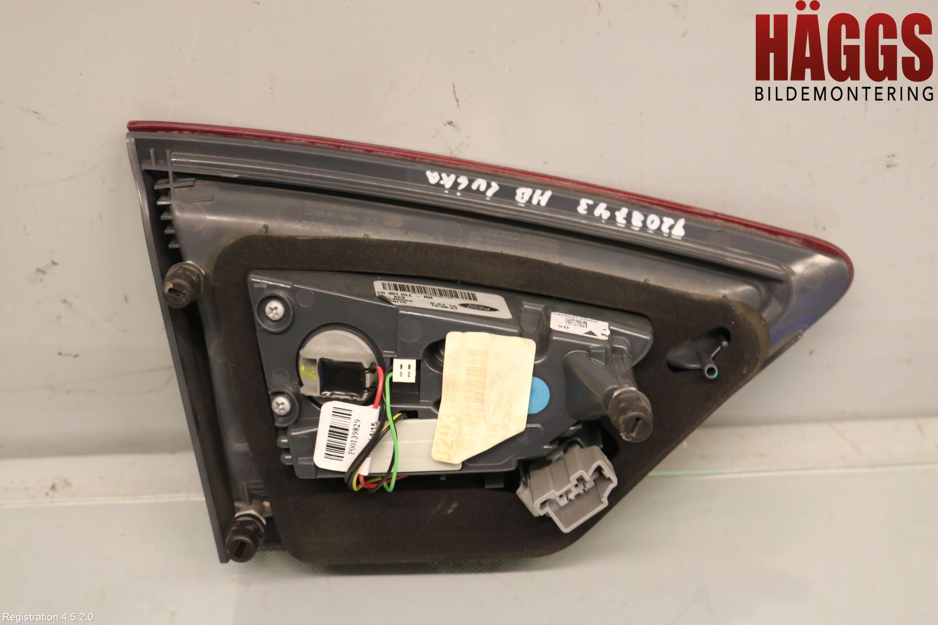 Ford MONDEO 15-22 Bakljus Lucka Hö