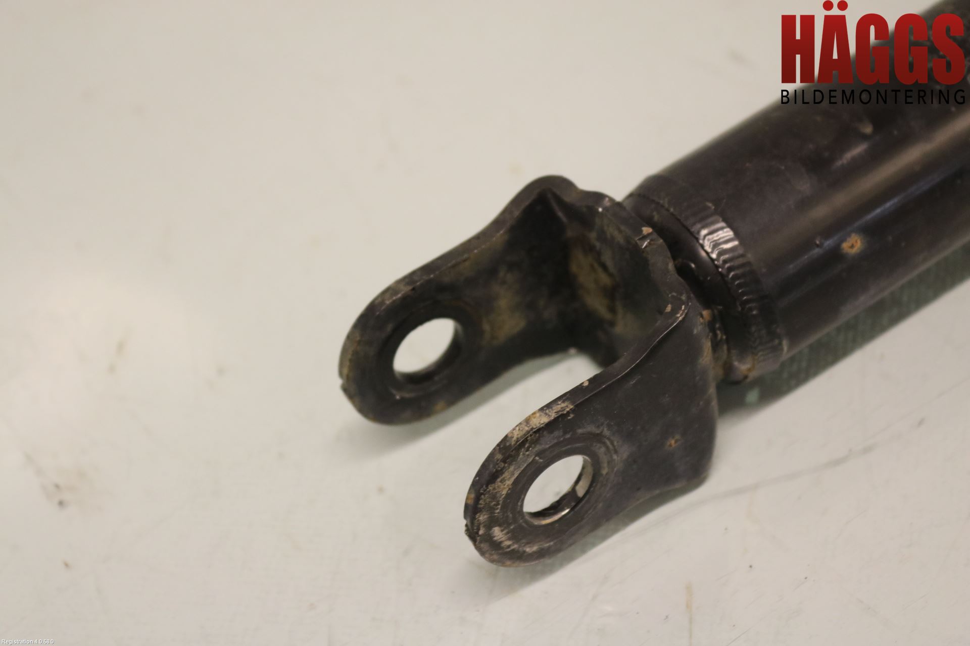 Hyundai i40 16-18 Stötdämpare Bak