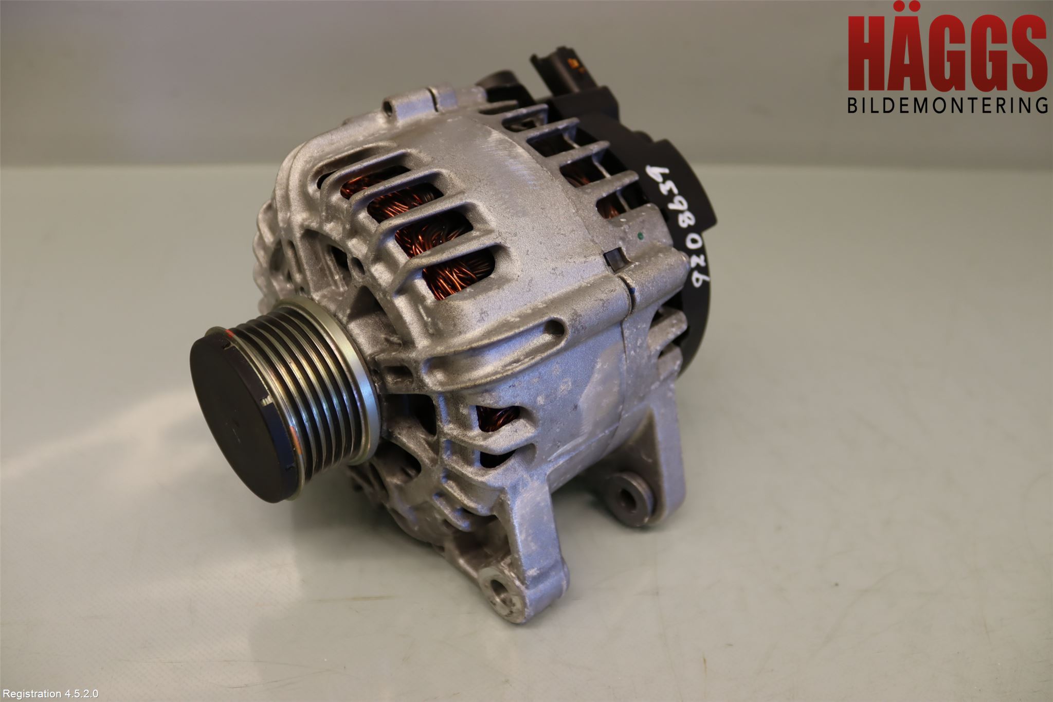 Peugeot 408 22- Generator