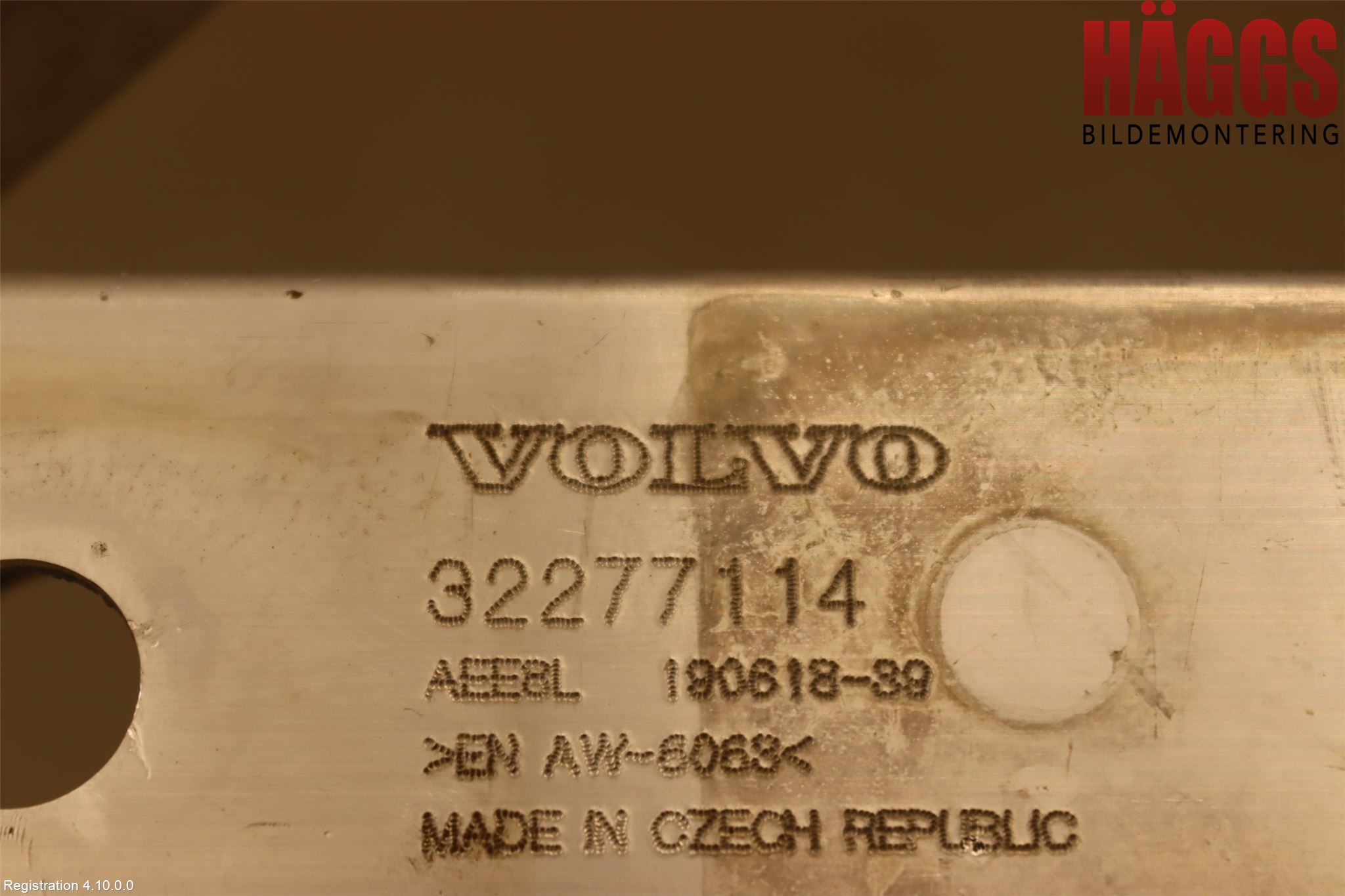 Volvo V60 19- Kylarfäste-Ram-Balk