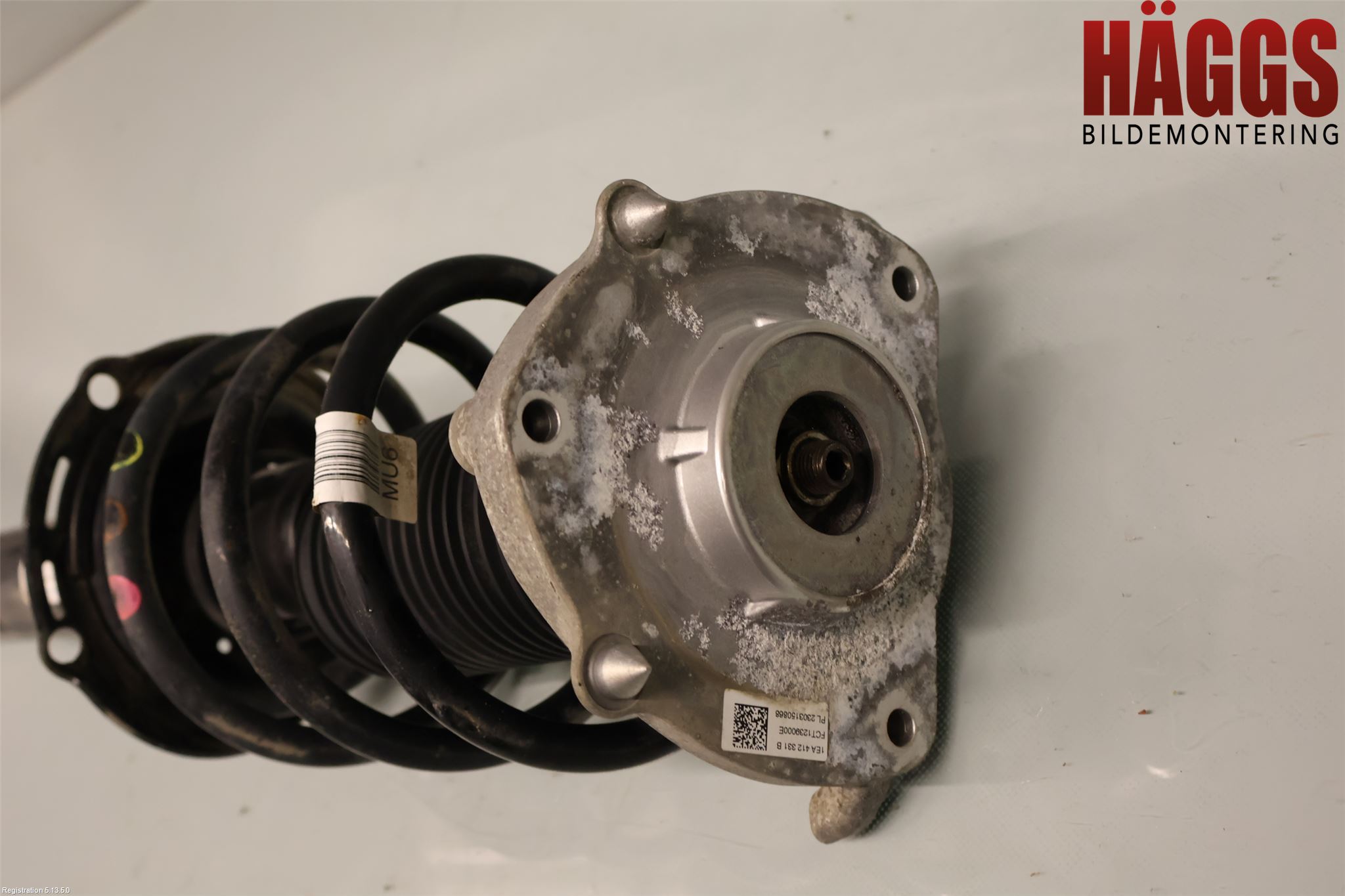 Volkswagen VW ID.5 22- Fjäderben Fram Höger