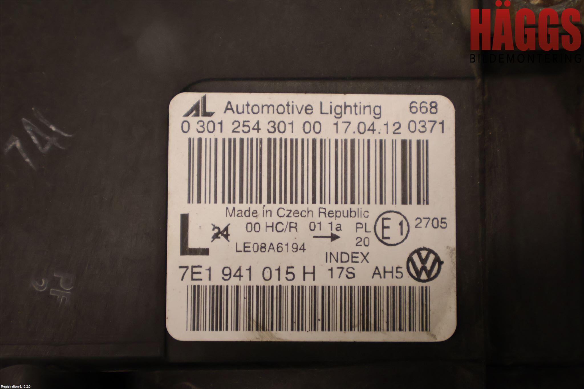 Volkswagen VW TRANSP/CARAVELLE (T5) 04-15 Strålkastare Vänster