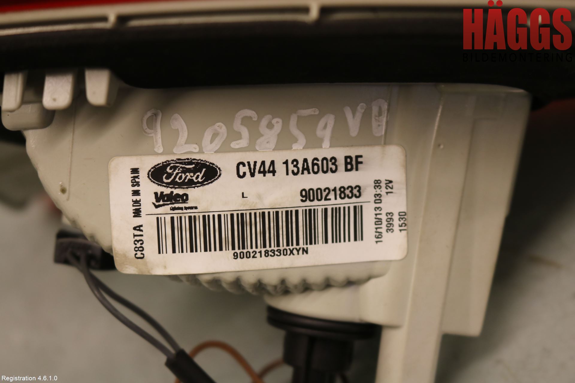 Ford KUGA 13-16 Bakljus Lucka Vä