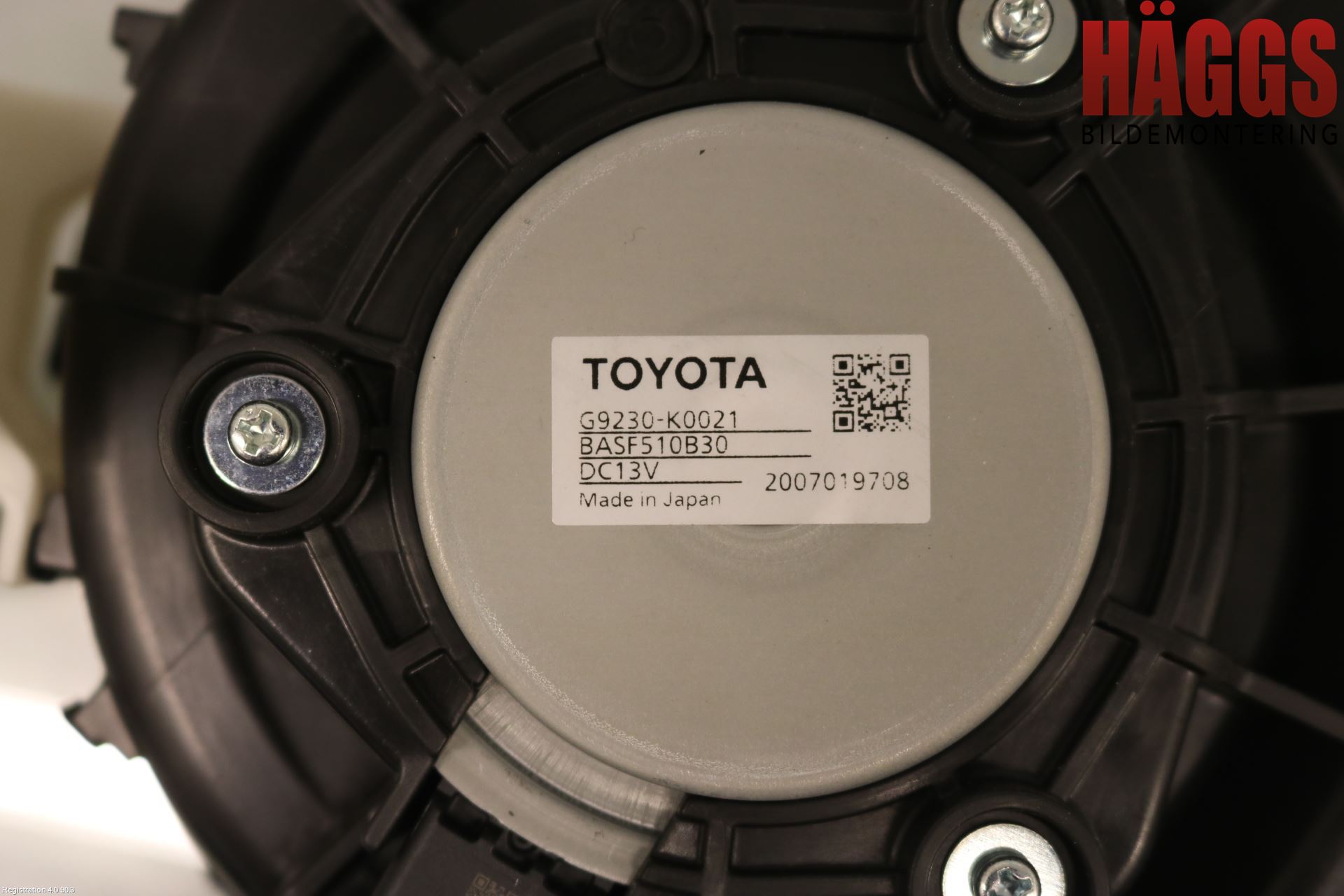 Toyota YARIS XP21 20- Kylfläkt El