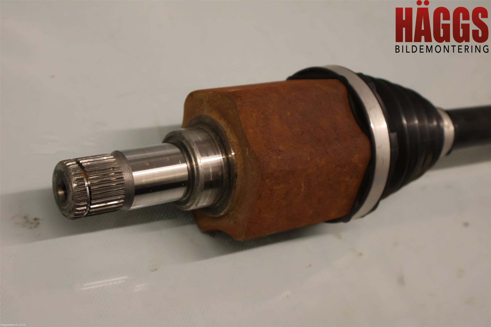 Volkswagen VW ID.5 22- Drivaxel Fram Vänster