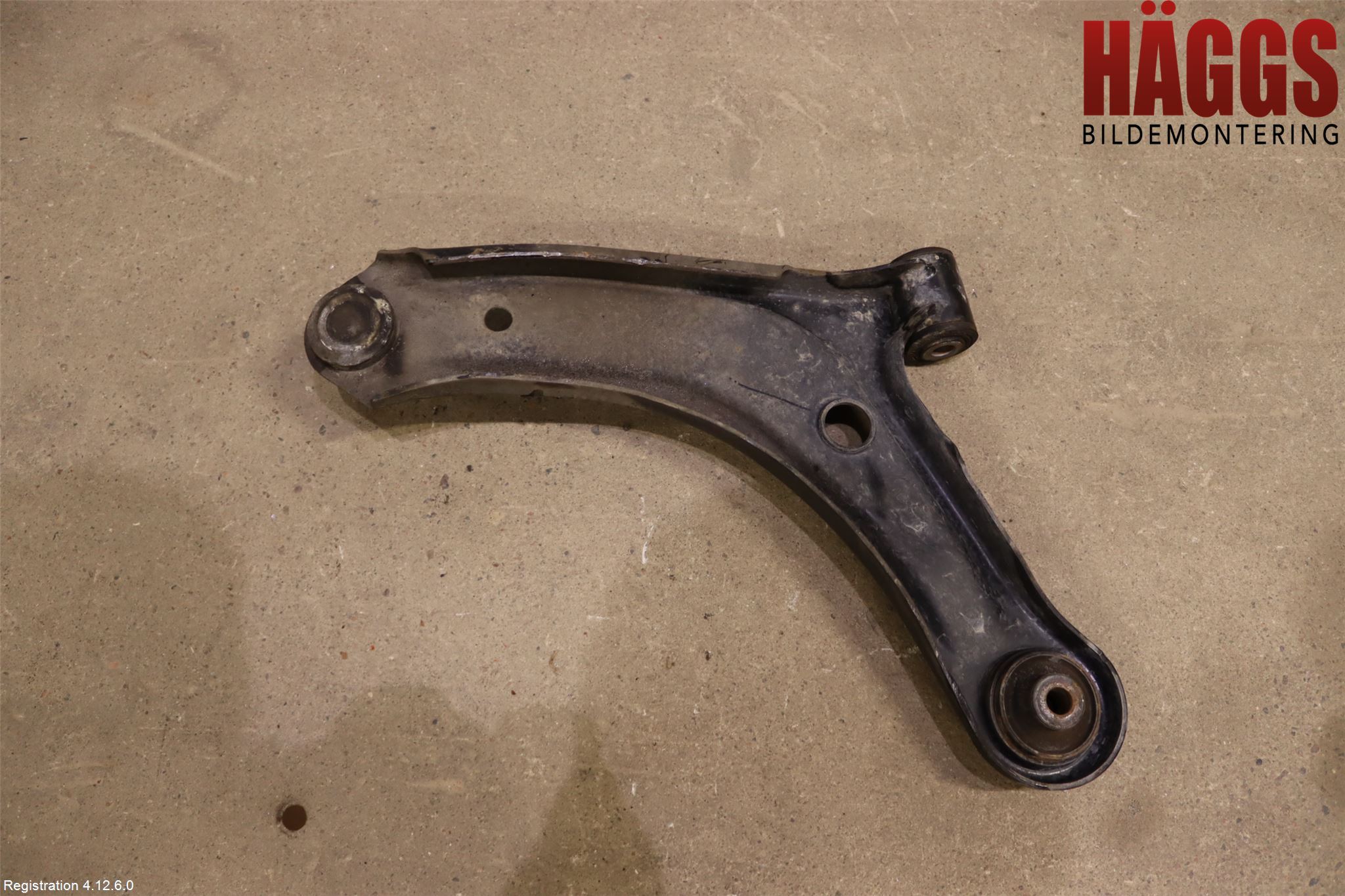 Suzuki VITARA 15- Bärarm Fram Undre Hö