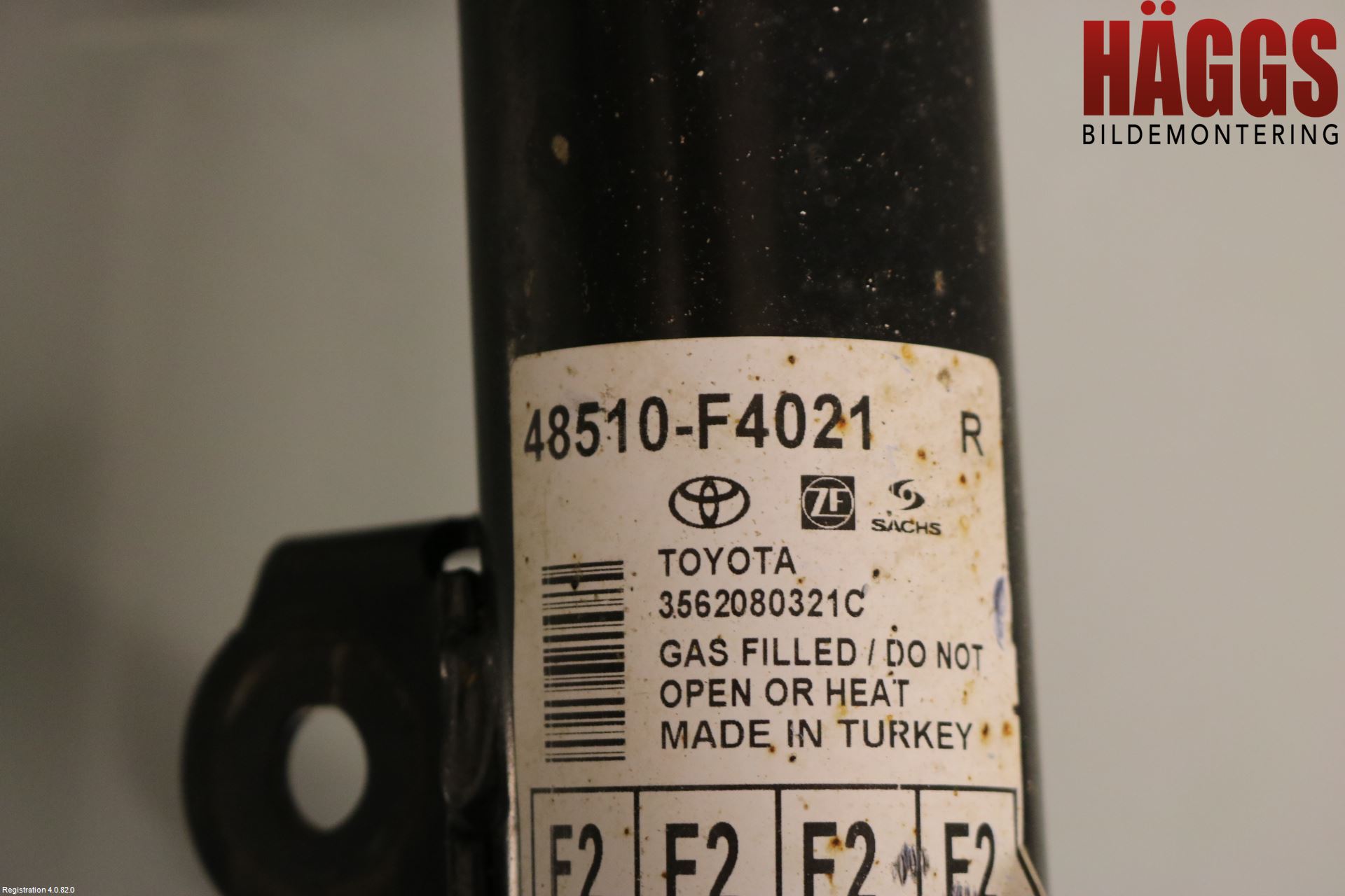 Toyota C-HR 16-23 Fjäderben Fram Höger