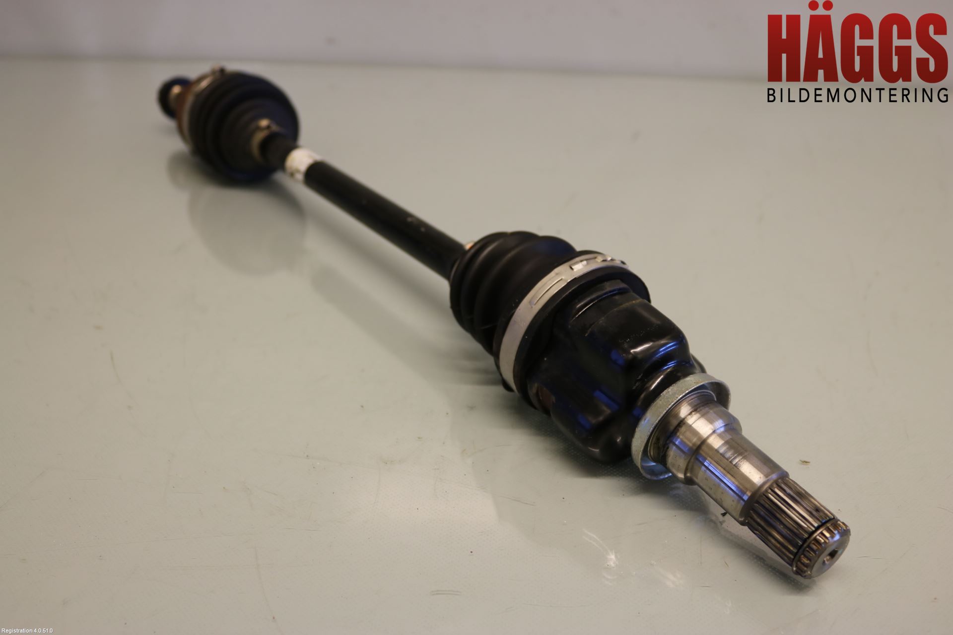 Toyota AYGO 06-14 Drivaxel Fram Vänster