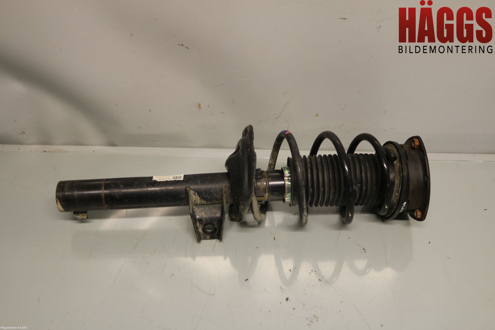 Volkswagen VW GOLF / E-GOLF VII 13-20 Fjäderben Fram Vänster