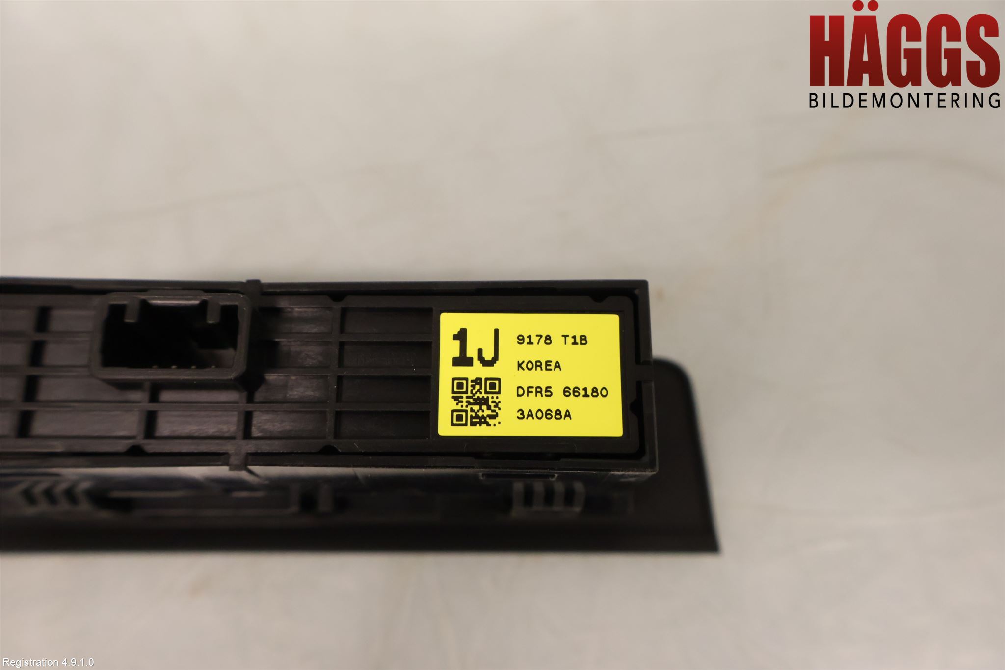 Mazda CX-30 20- Strömställare Baklucka