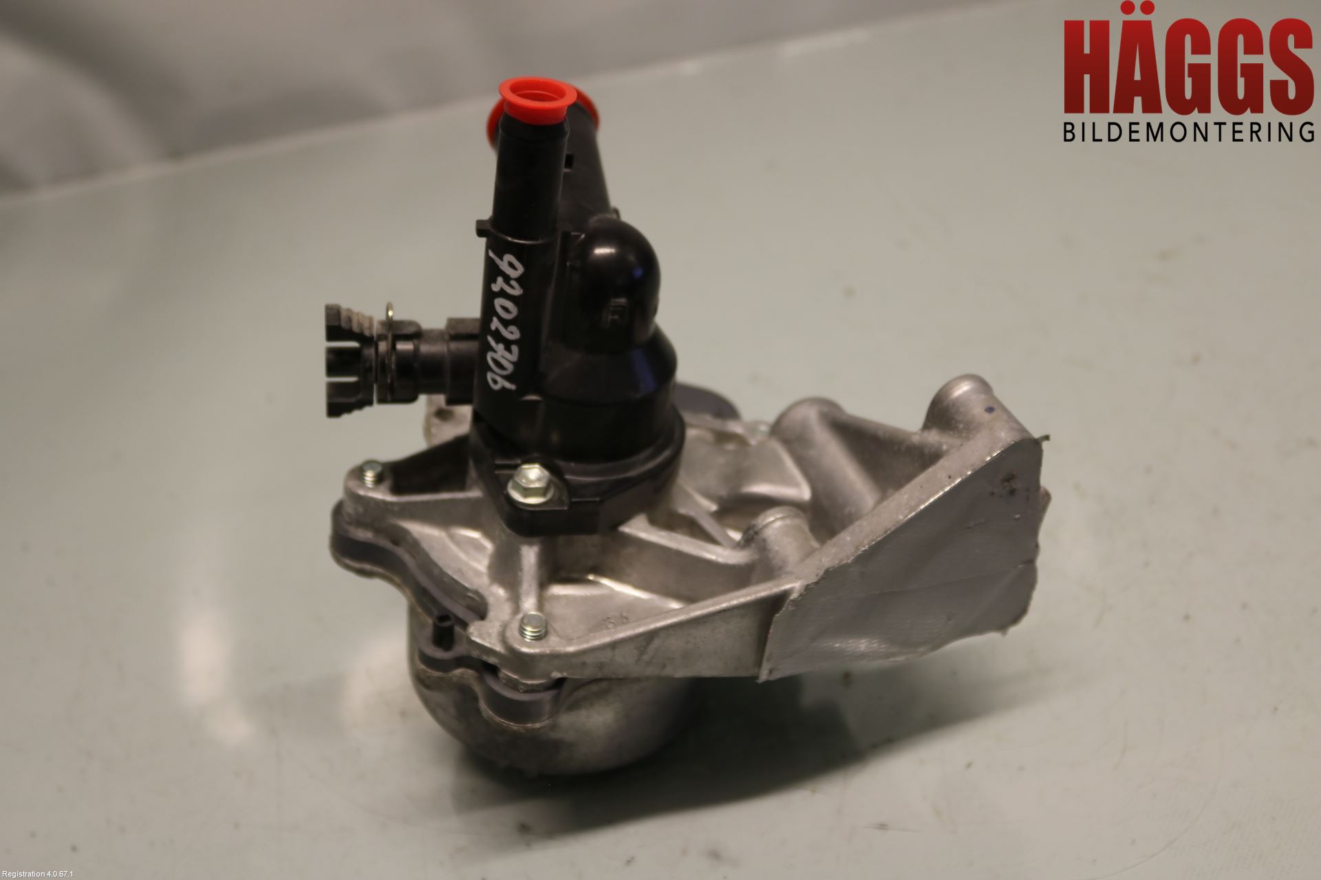 Toyota YARIS XP130 15-20 Vattenpumpshus-Lock