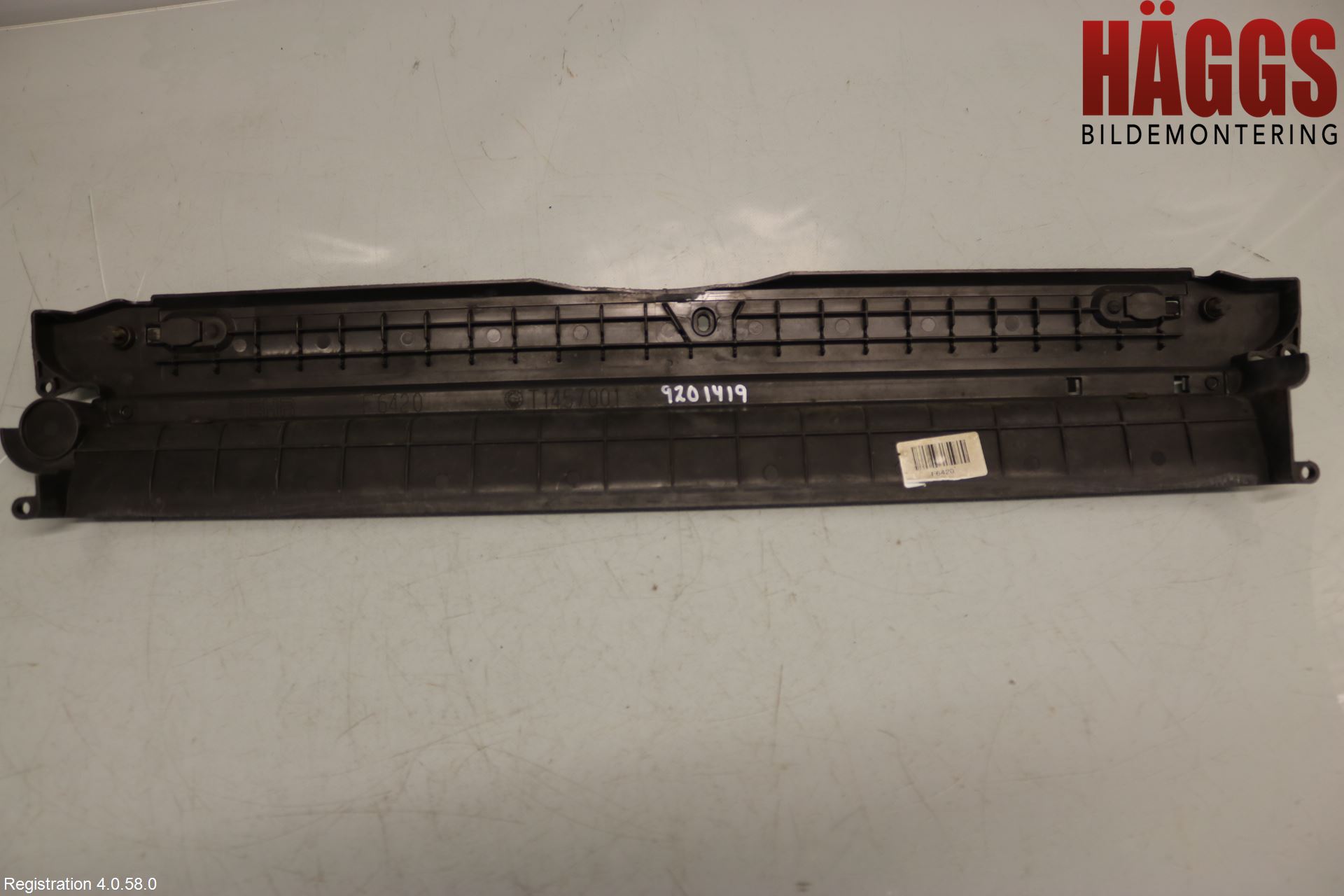 BMW 5 E60/61 Sed/Tou 02-10 Kylarfäste-Ram-Balk
