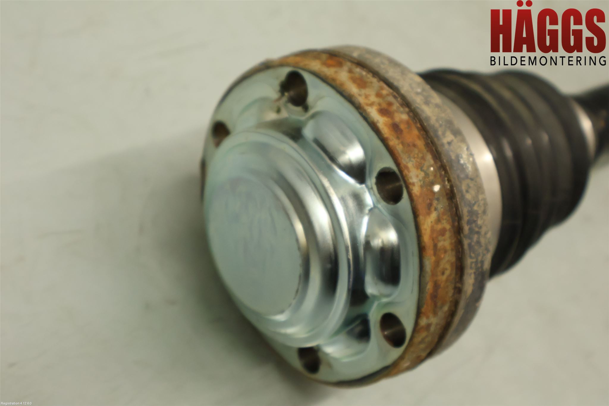 Volkswagen VW TRANSP/CARAVELLE (T7) 22-24 Drivaxel Bak Höger