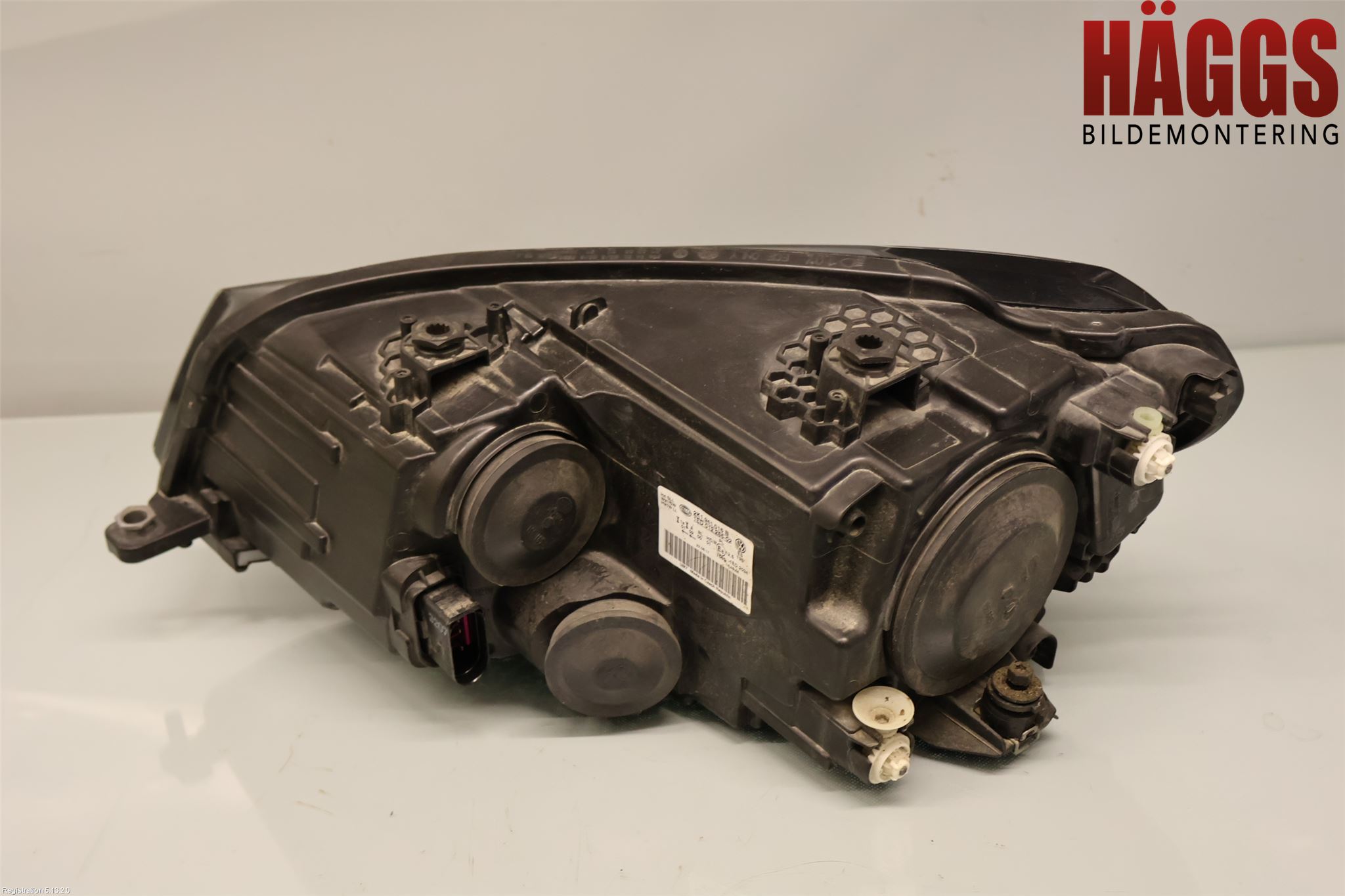 Volkswagen VW CADDY 16-20 Strålkastare Höger