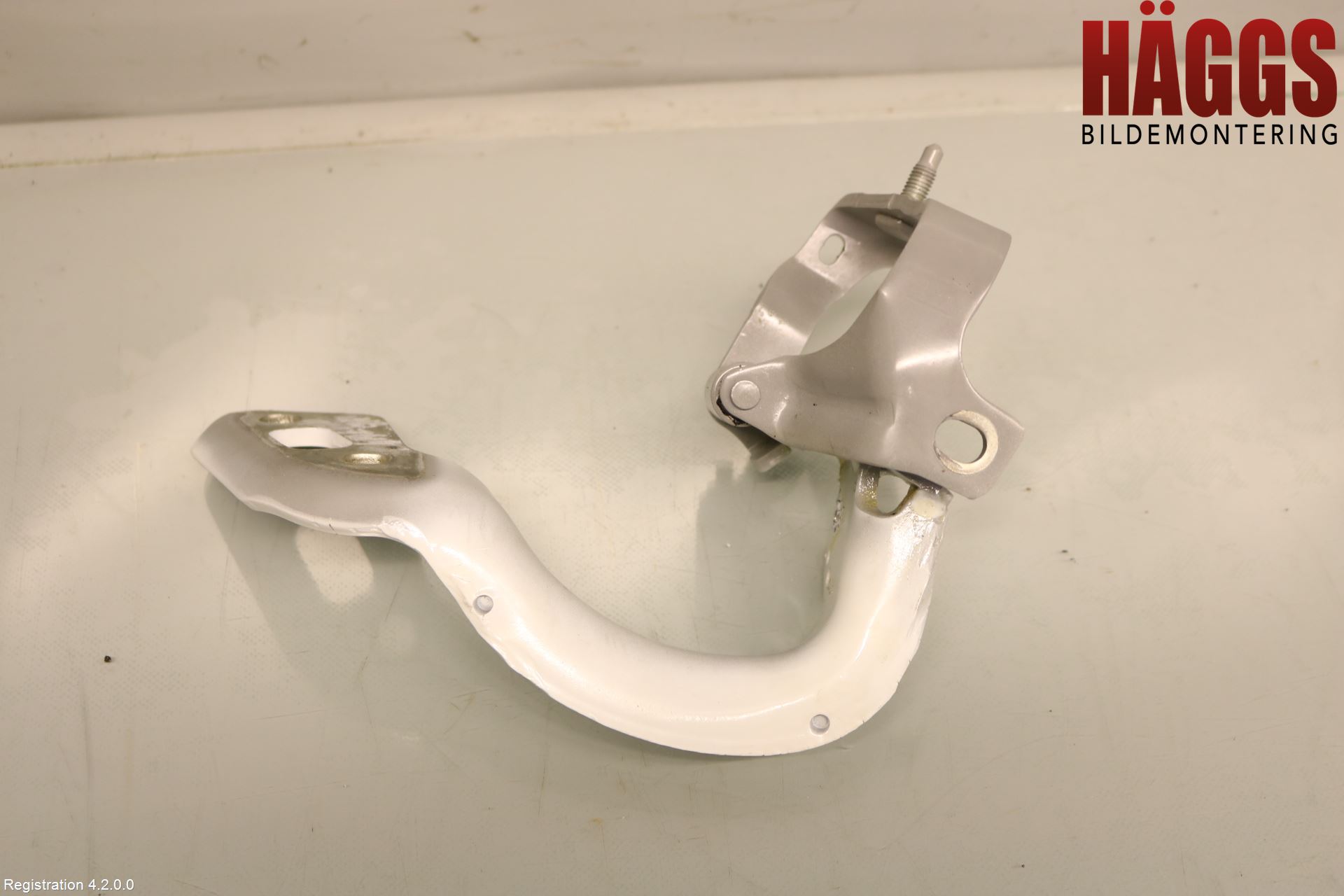 Audi A4 12-15 Bakluckegångjärn Hö