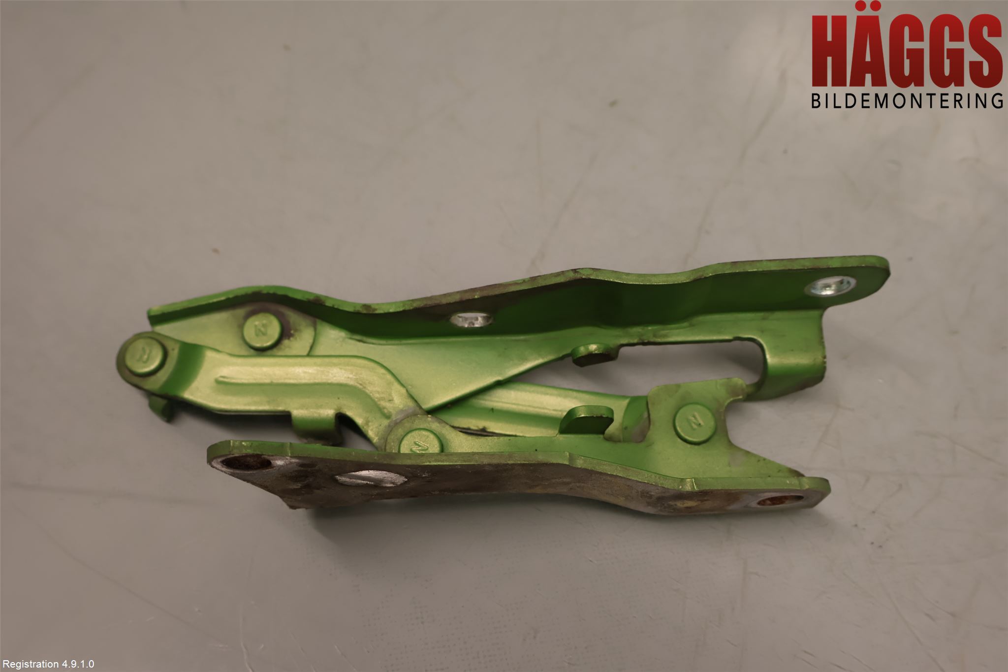 Hyundai VELOSTER 12-17 Huvgångjärn