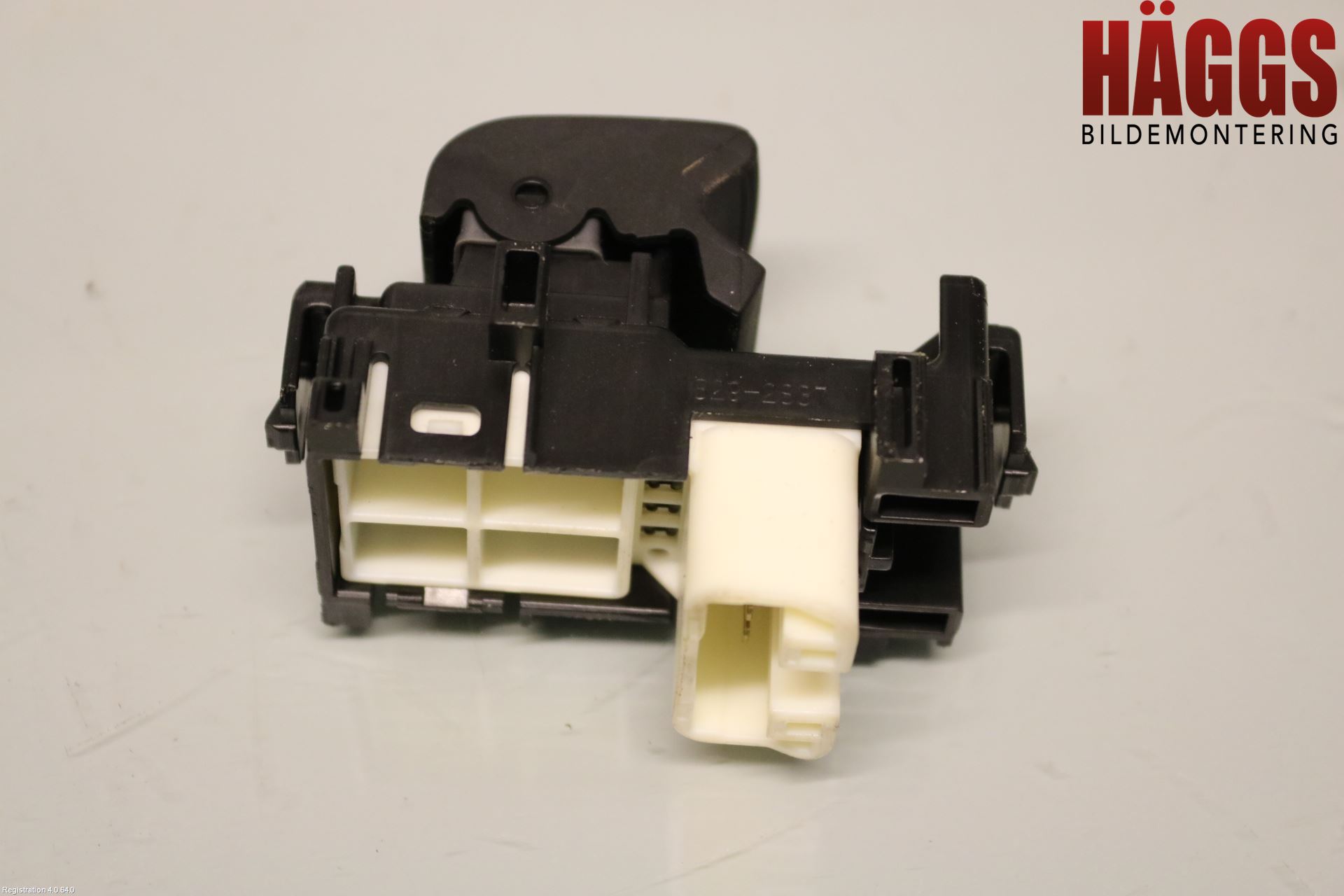 Toyota AURIS 13-19 Strömställare Elhiss