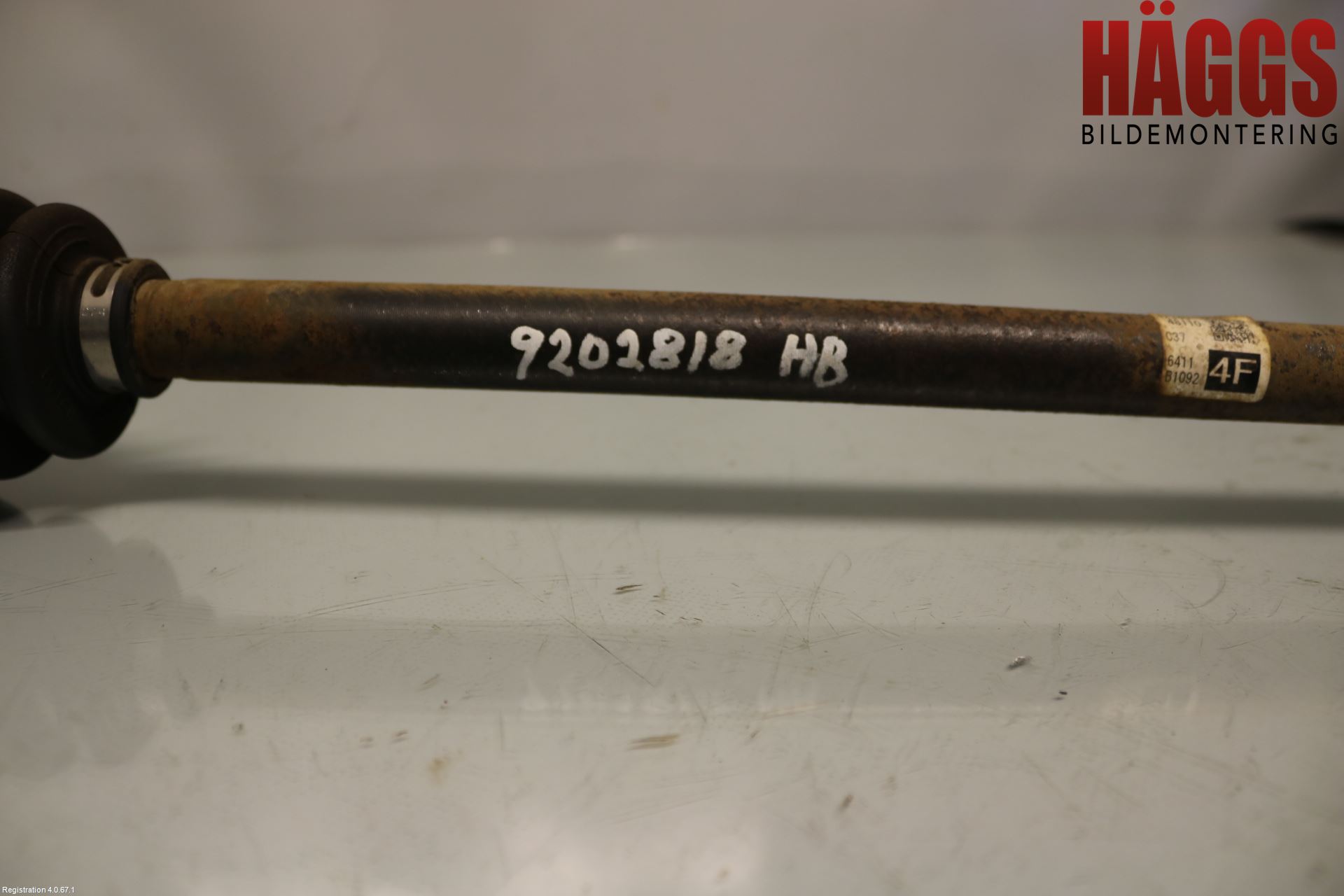 Toyota RAV4 13-18 Drivaxel Bak Höger