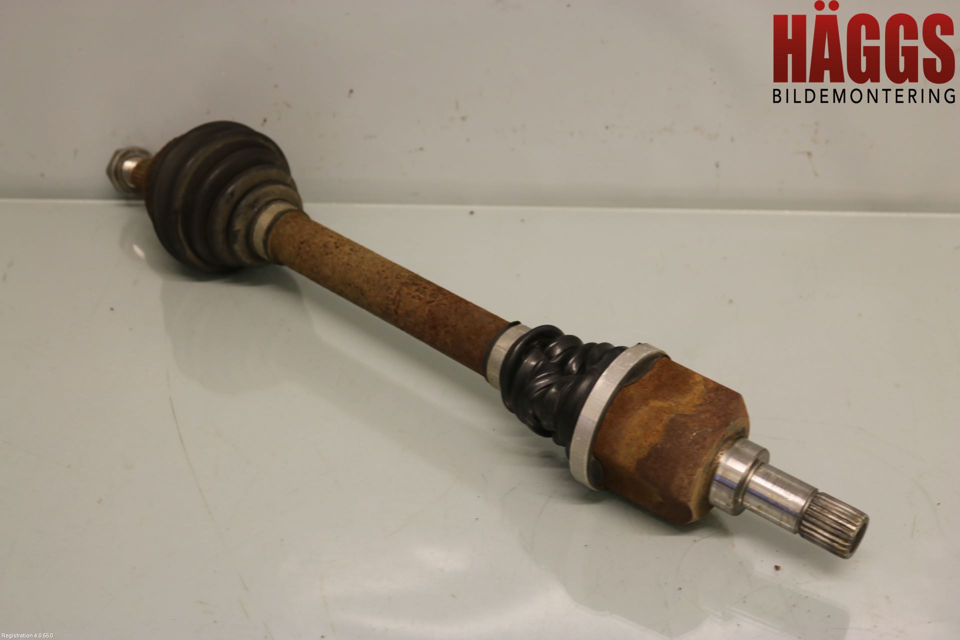 Peugeot PARTNER 08-15 Drivaxel Fram Vänster