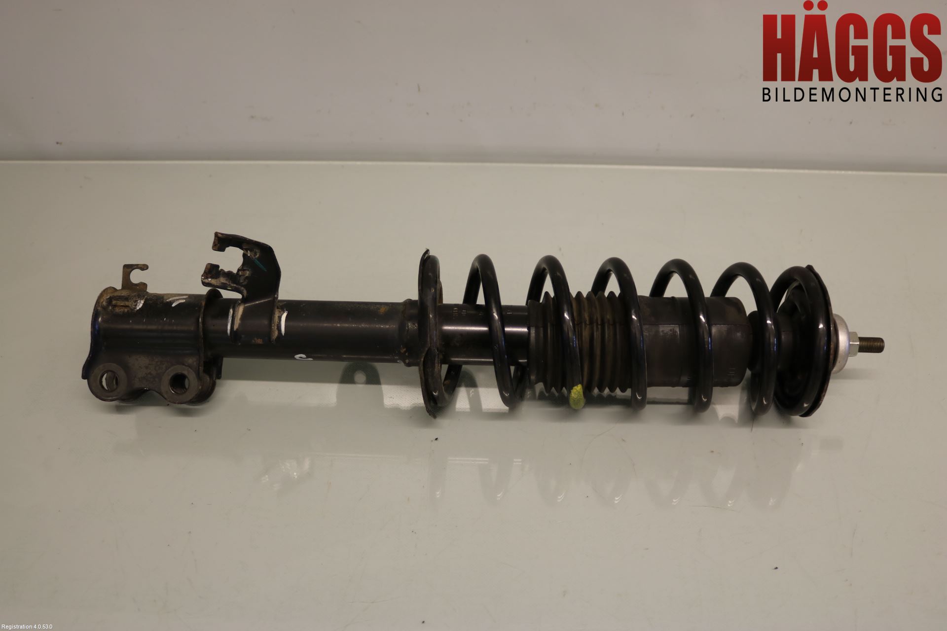Nissan MICRA 11-16 Fjäderben Fram Vänster