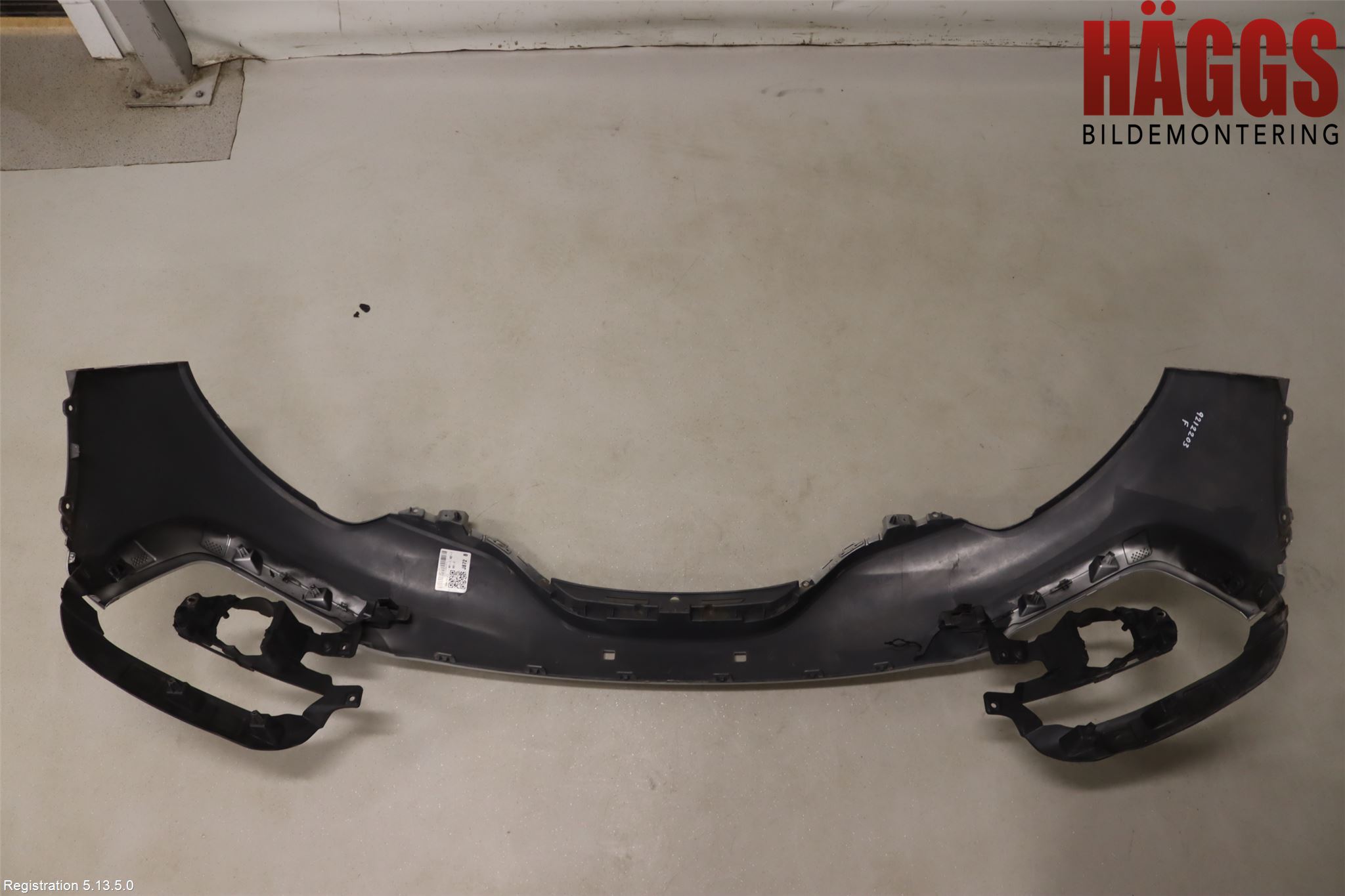 Renault CAPTUR 13-19 Stötfångarbeklädnad Fram