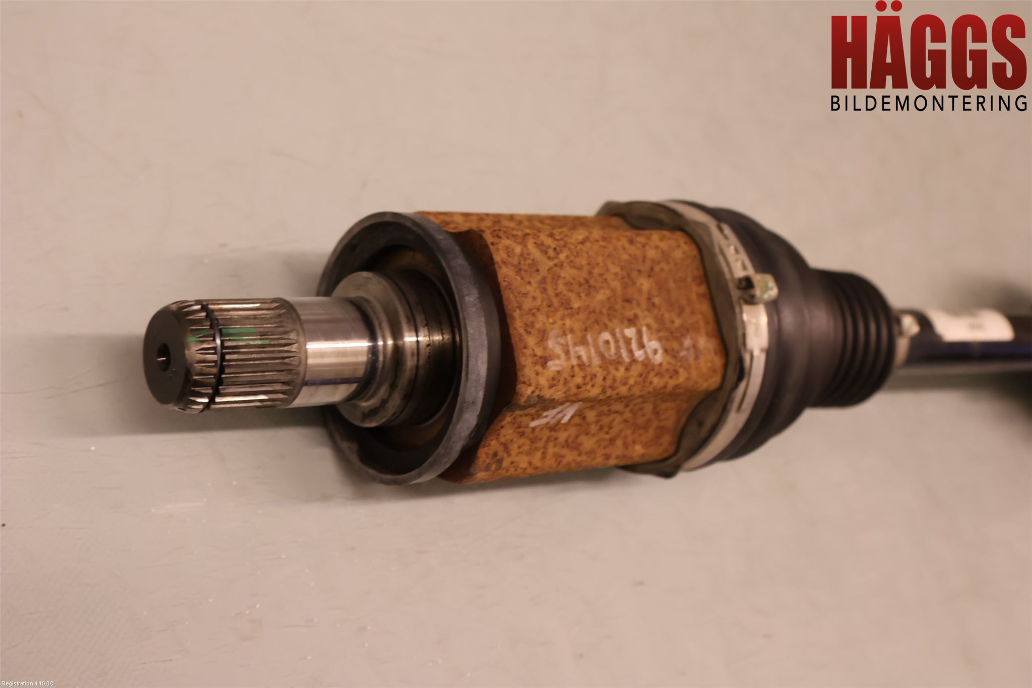 BMW 3 F30/F31/F80 12-19 Drivaxel Fram Vänster