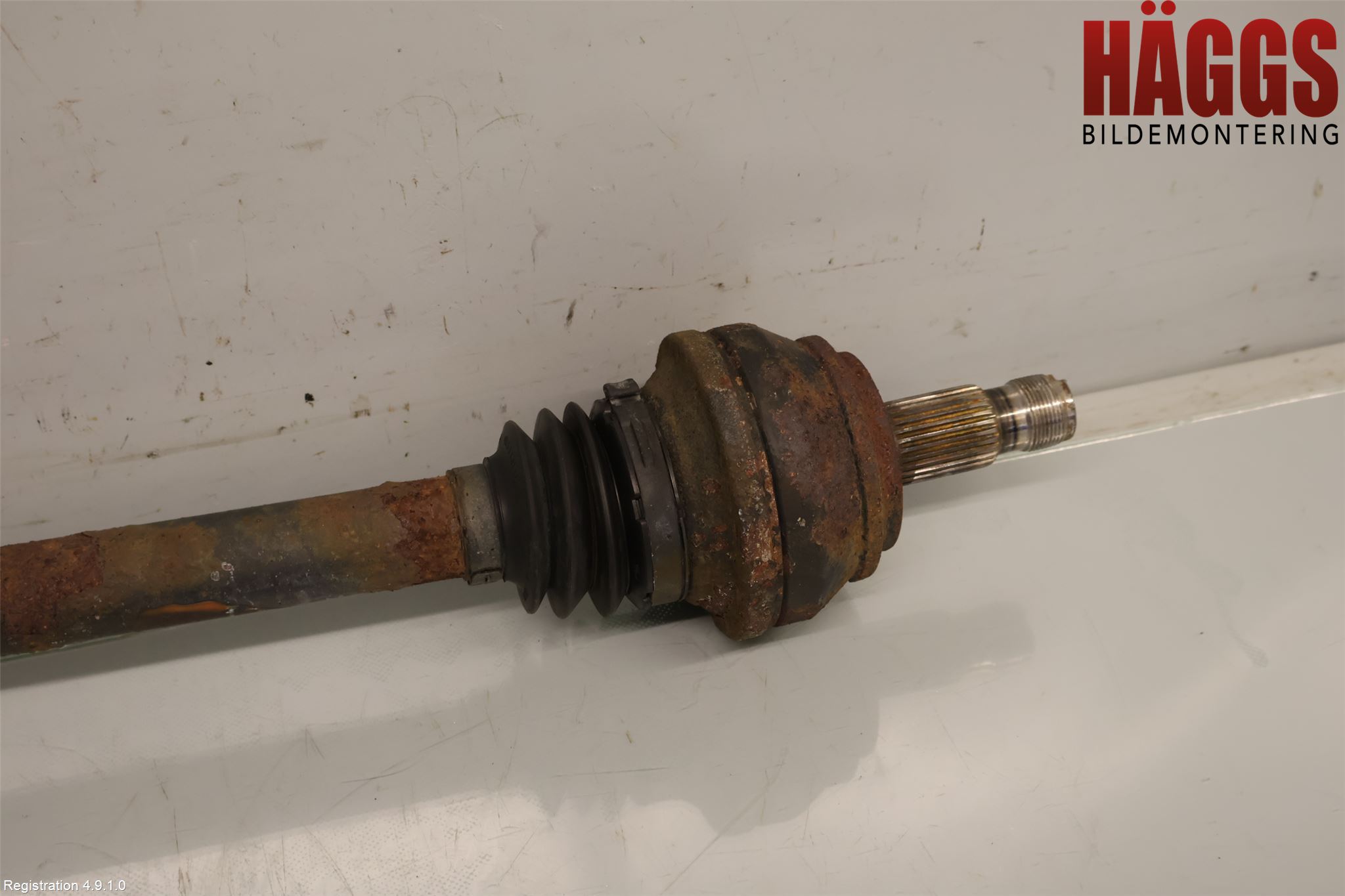 Mercedes-Benz MB C-KLASS (W205) 14-21 Drivaxel Bak Höger