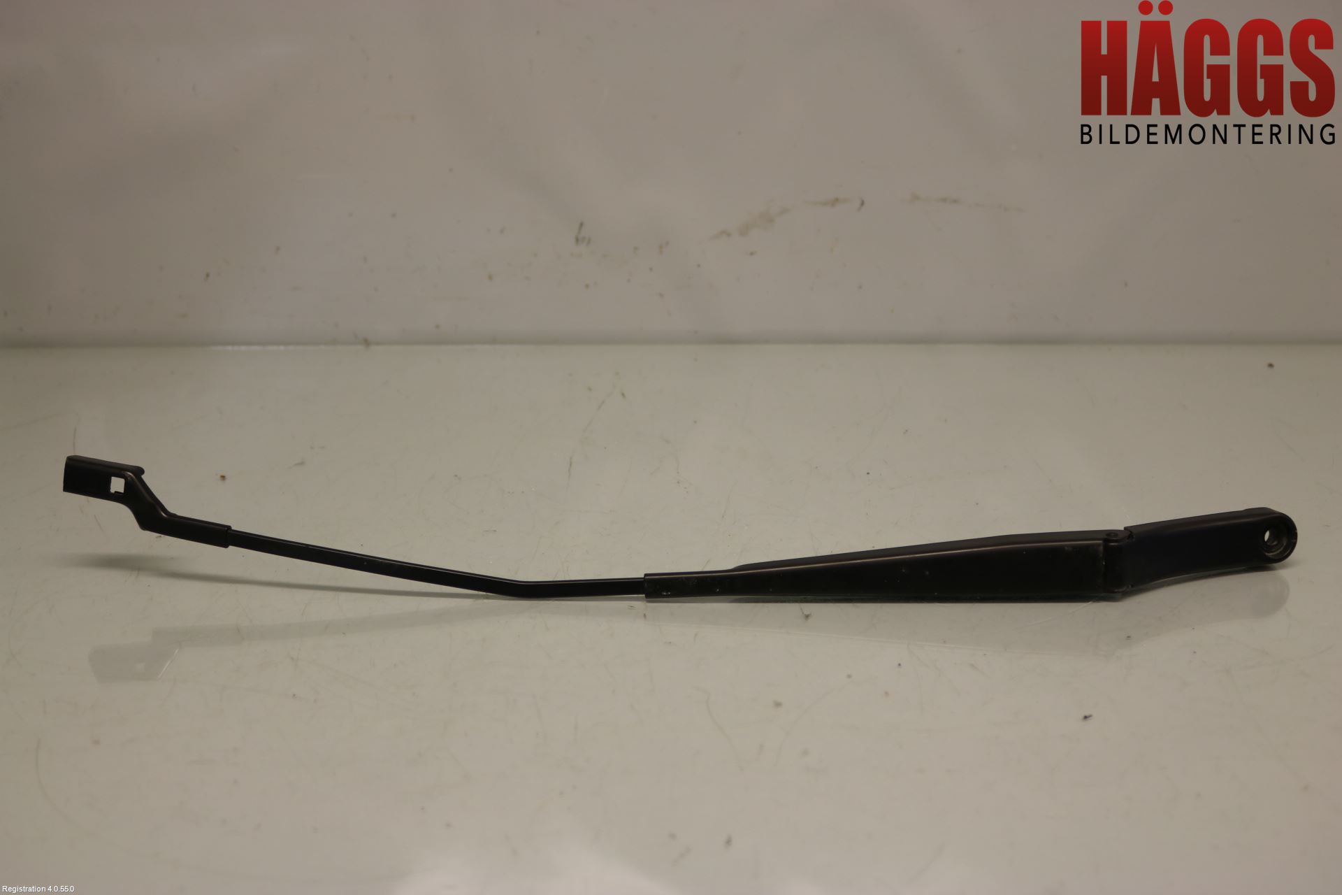 Volkswagen VW PASSAT 15-19 Torkararm Armar Vindruta