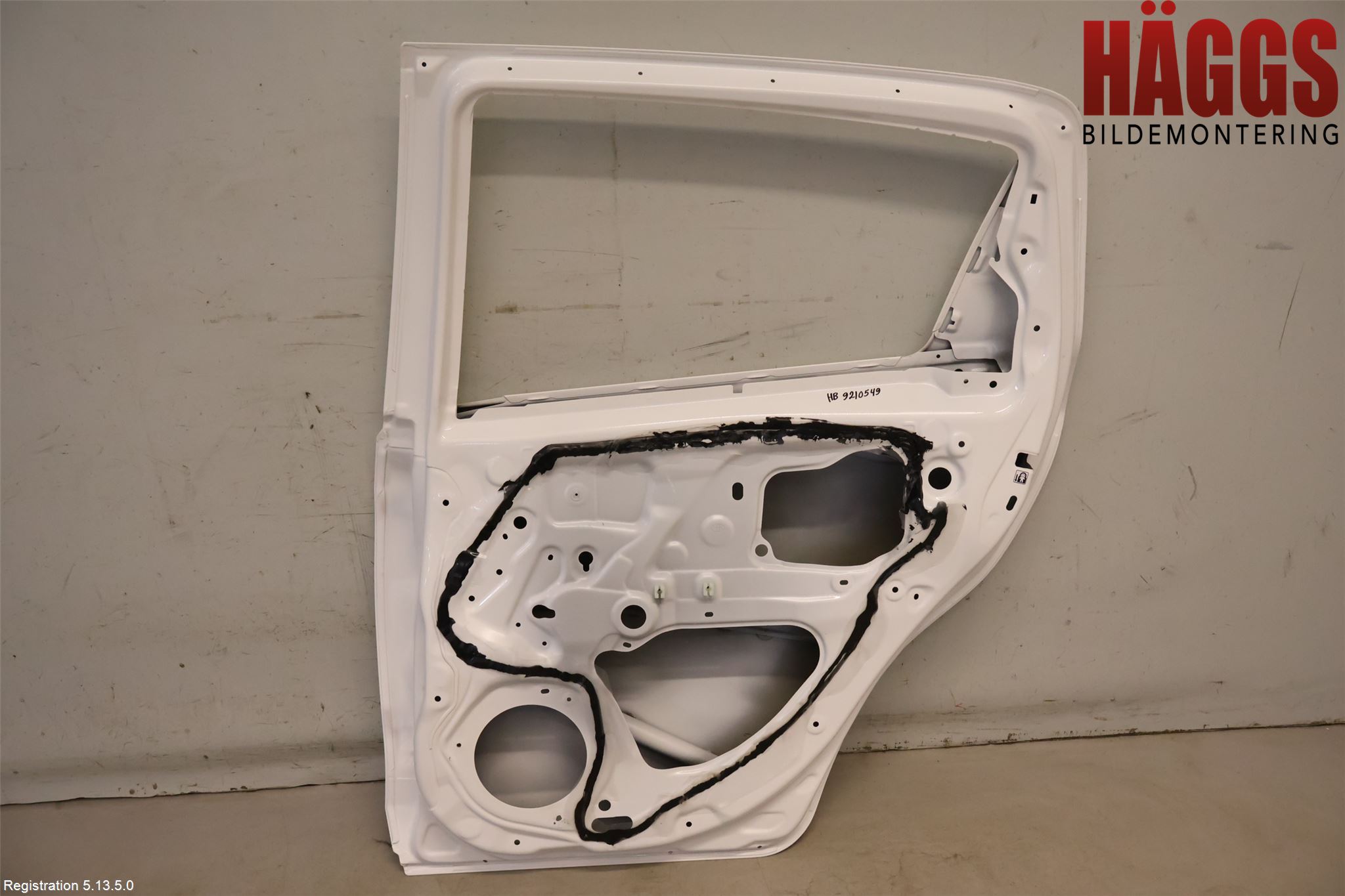 Toyota YARIS XP130 15-20 Dörr Bak Höger