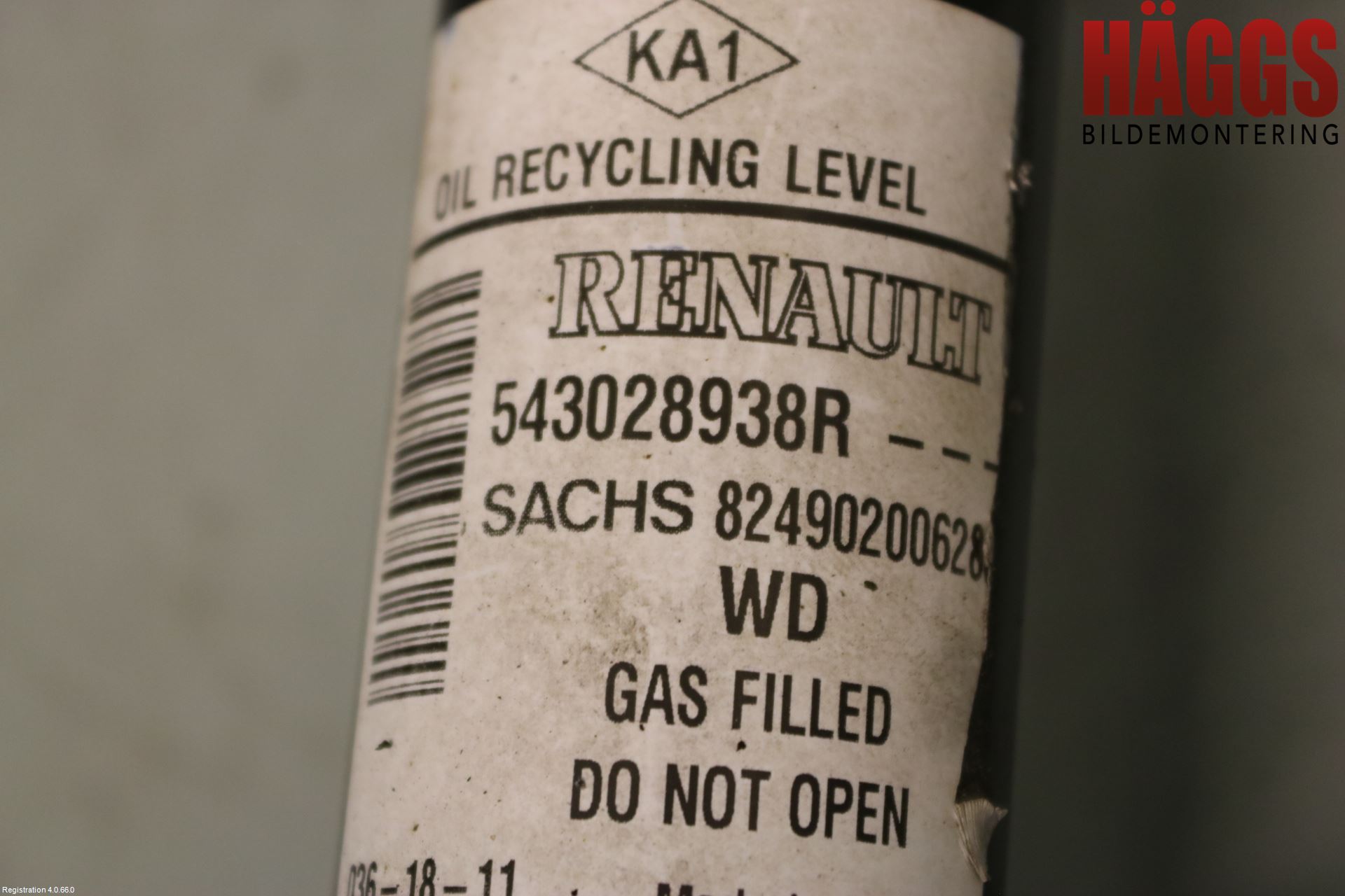 Dacia DOKKER 13- Fjäderben Fram Höger