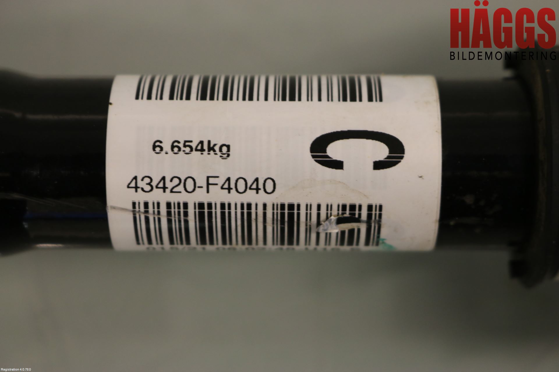 Toyota C-HR 16-23 Drivaxel Fram Vänster