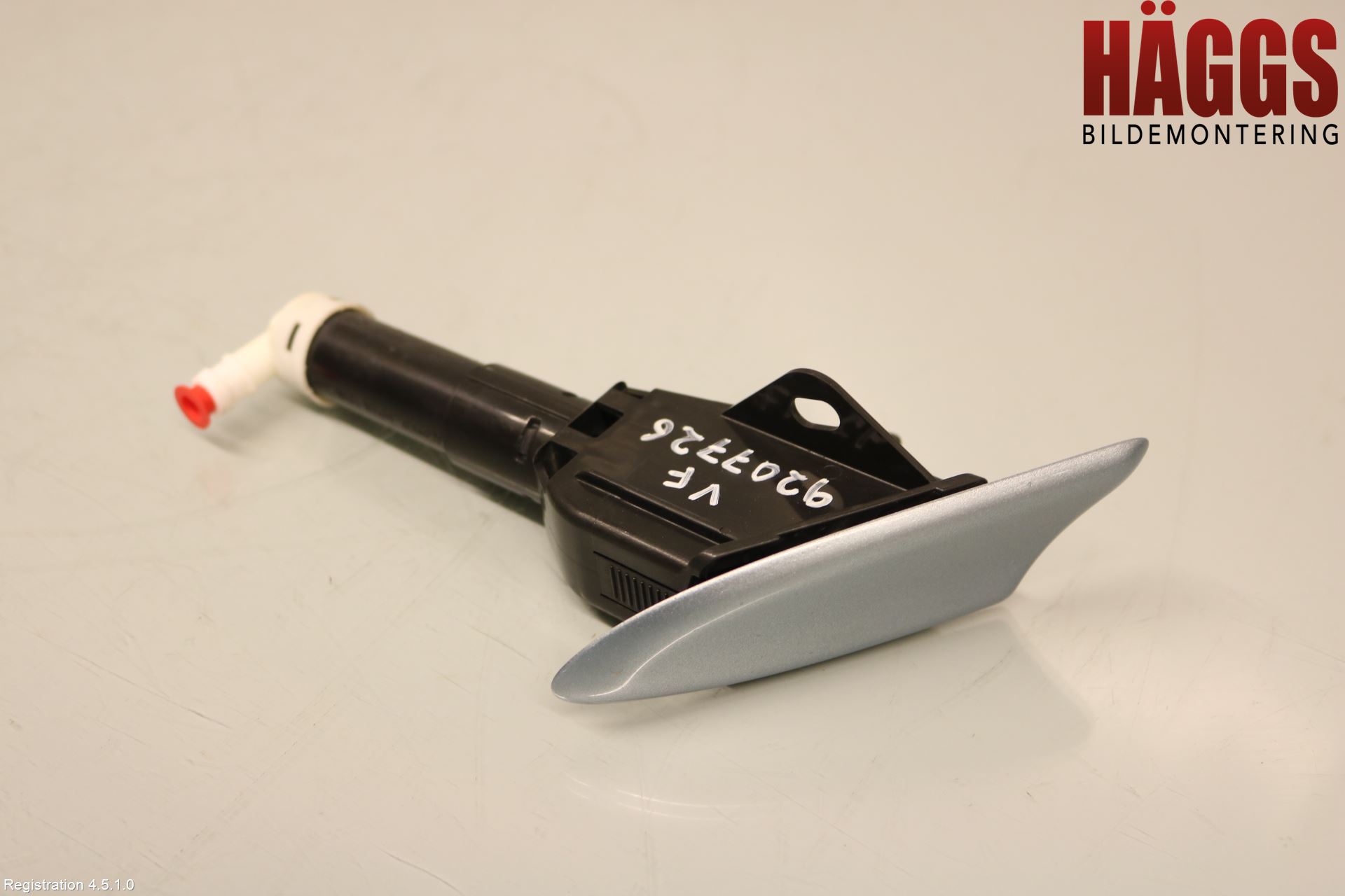 Suzuki KIZASHI Spolarmunstycke Strålkastare