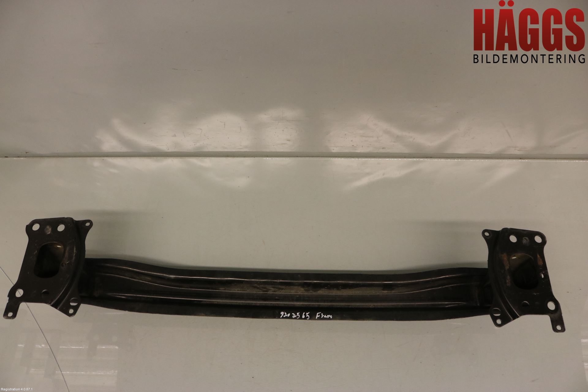 Volkswagen VW TOURAN 03-10 Stötfångarbalk Fram