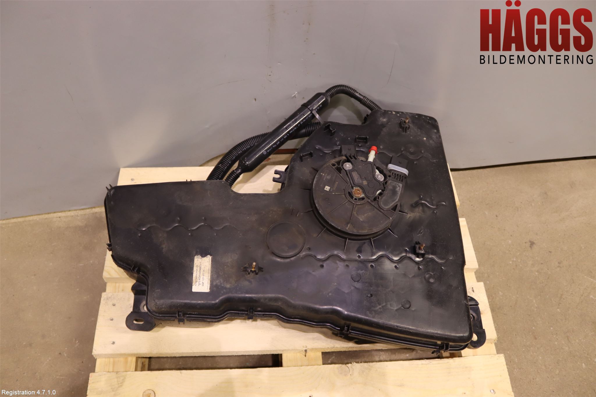 Volkswagen VW TIGUAN 16-24 Adblue Tank