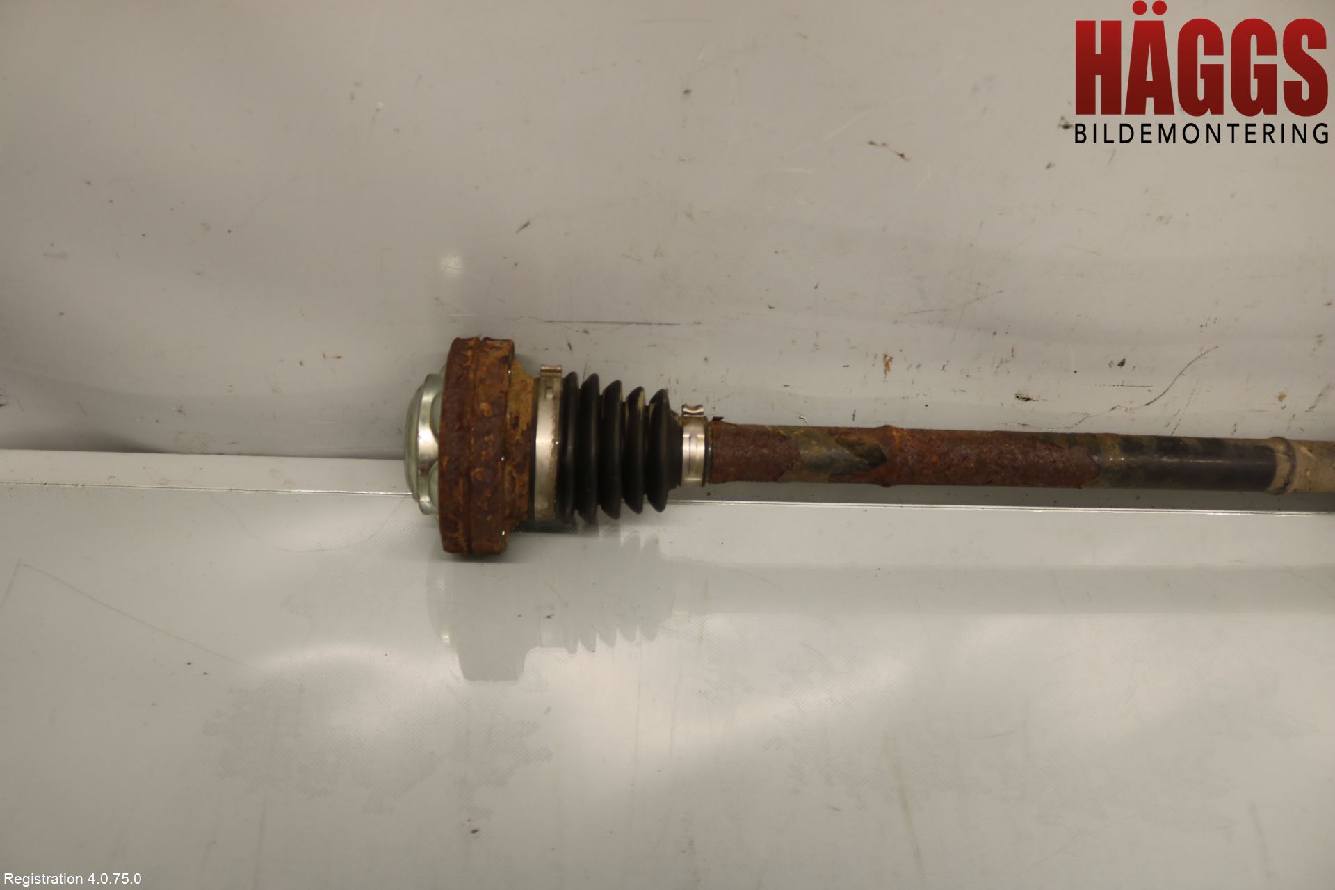 Volkswagen VW TRANSP/CARAVELLE (T5) 04-15 Drivaxel Bak Höger