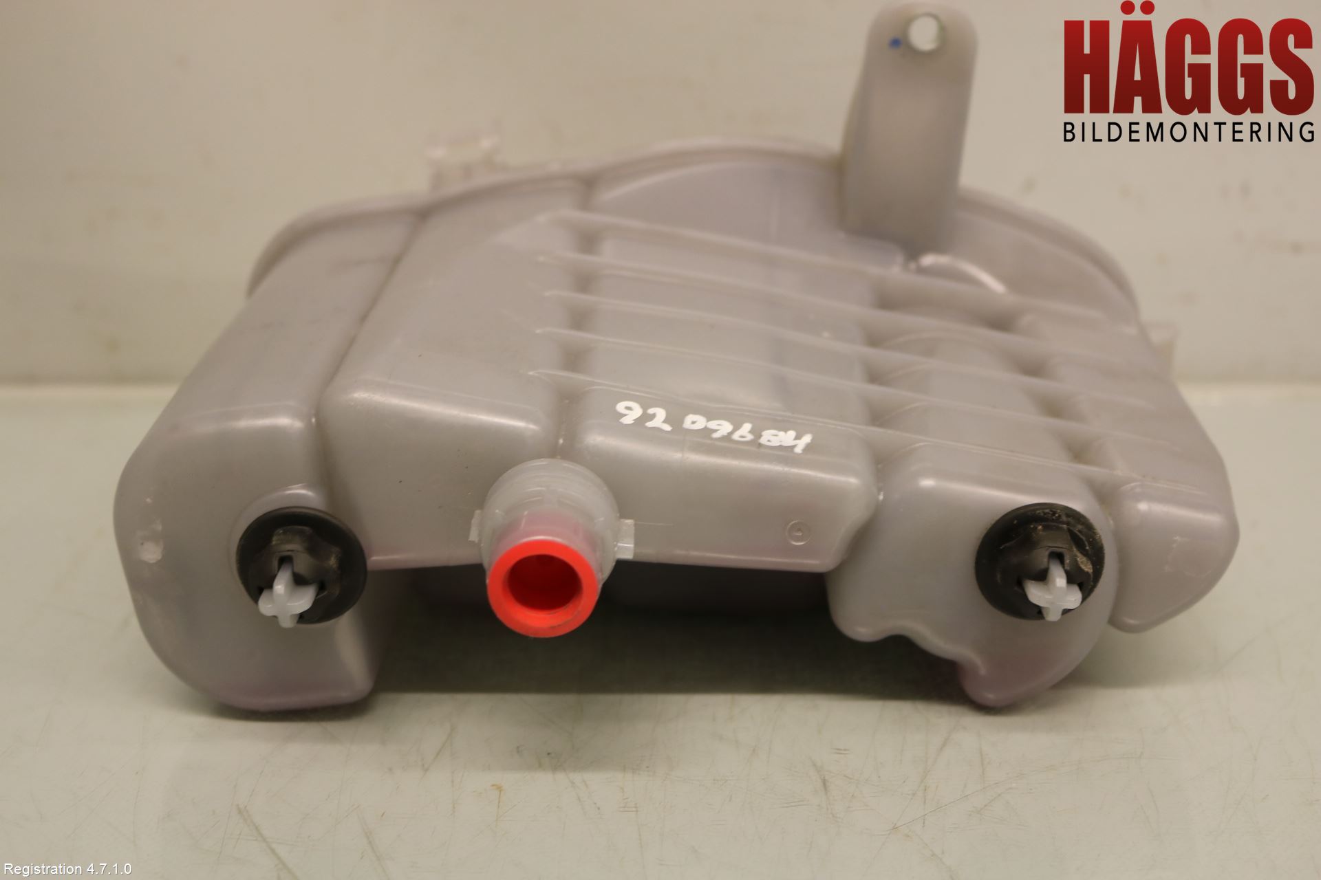 Audi A6 F2/C8 19- Expansionstank