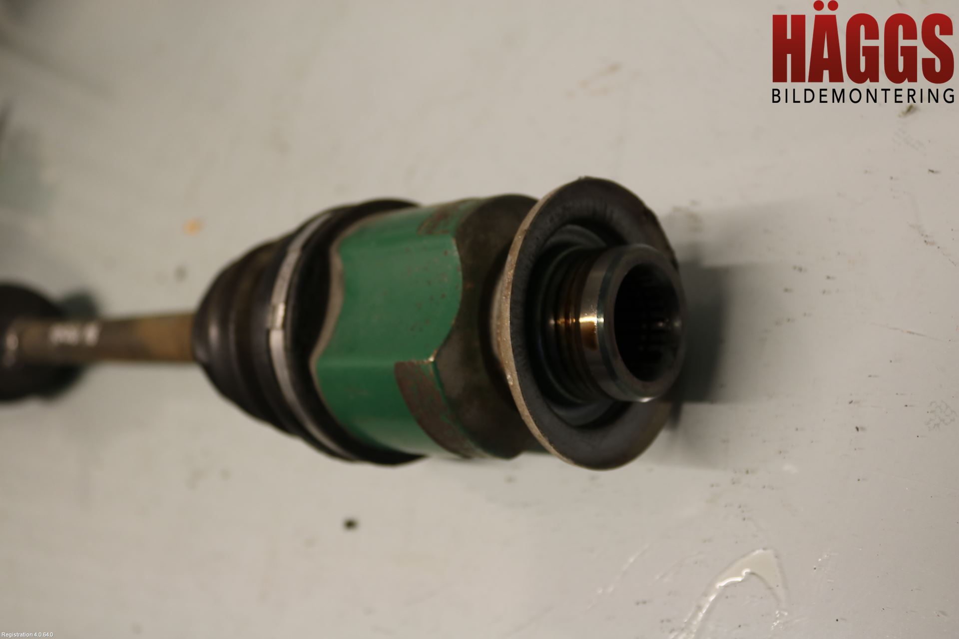 Mitsubishi LANCER  03-07 Drivaxel Bak Höger