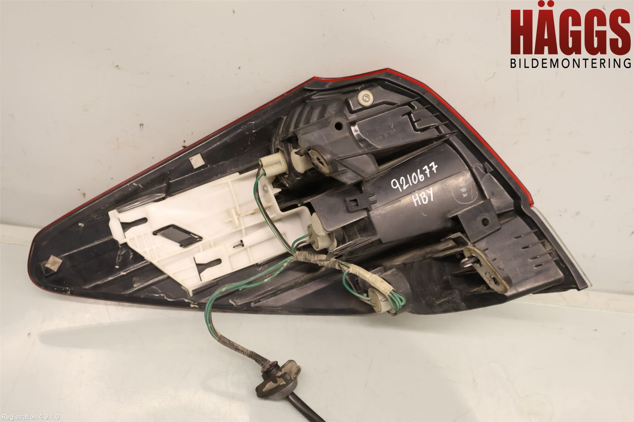 Subaru LEGACY 10-14 Bakljus Höger