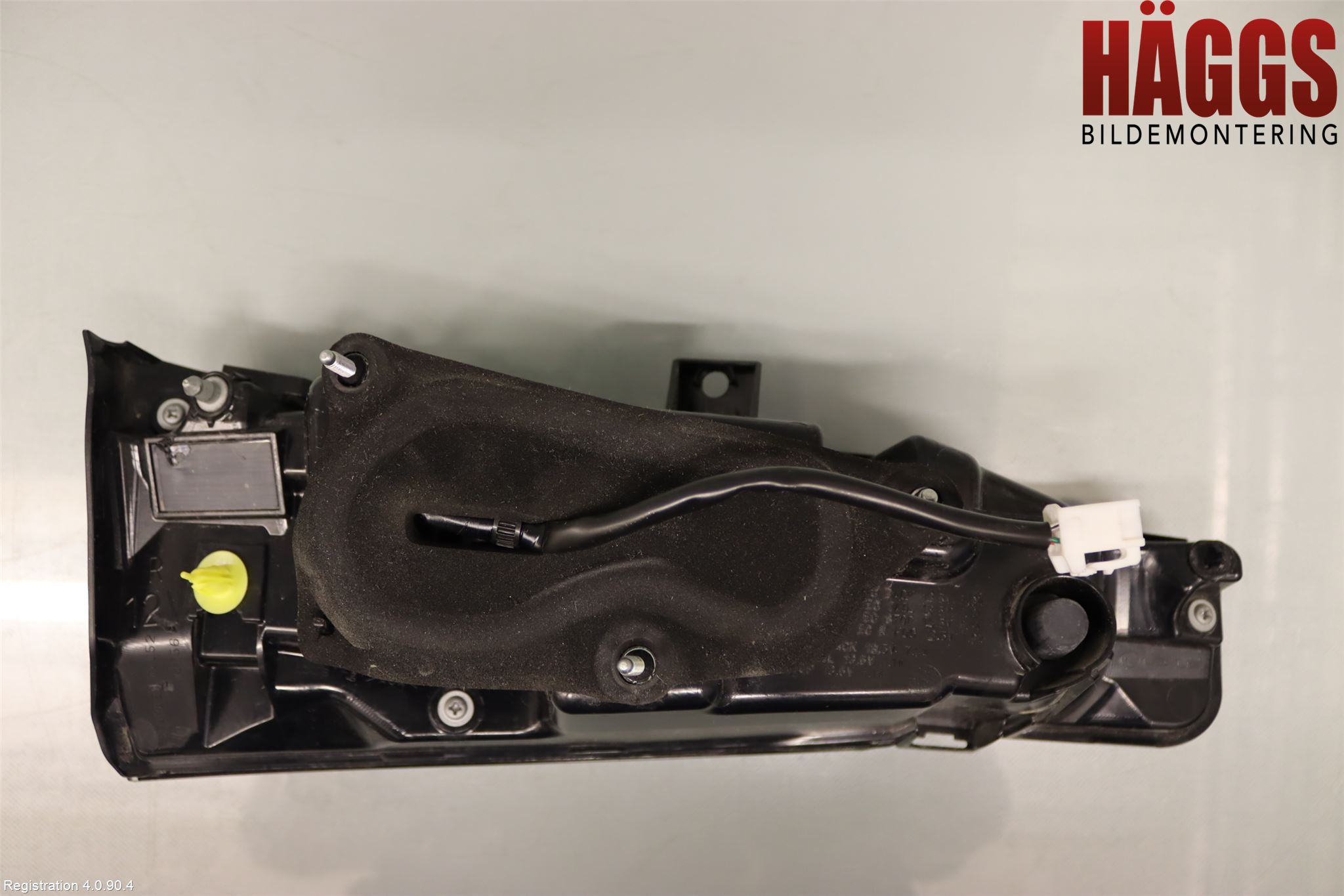 Lexus NX 300h 15-21 Bakljus Lucka Hö