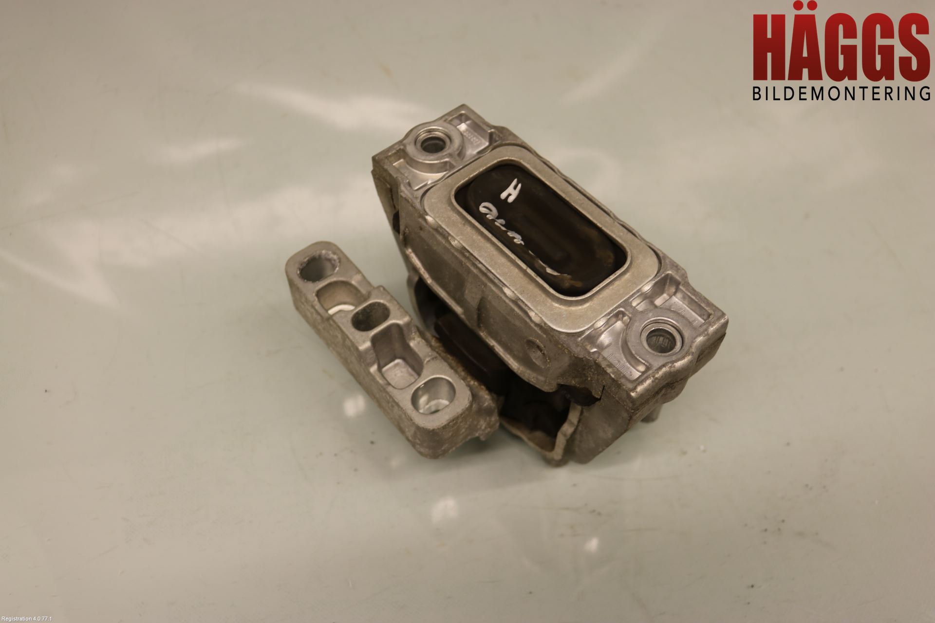 Audi Q3 8U 12-18 Motorkudde