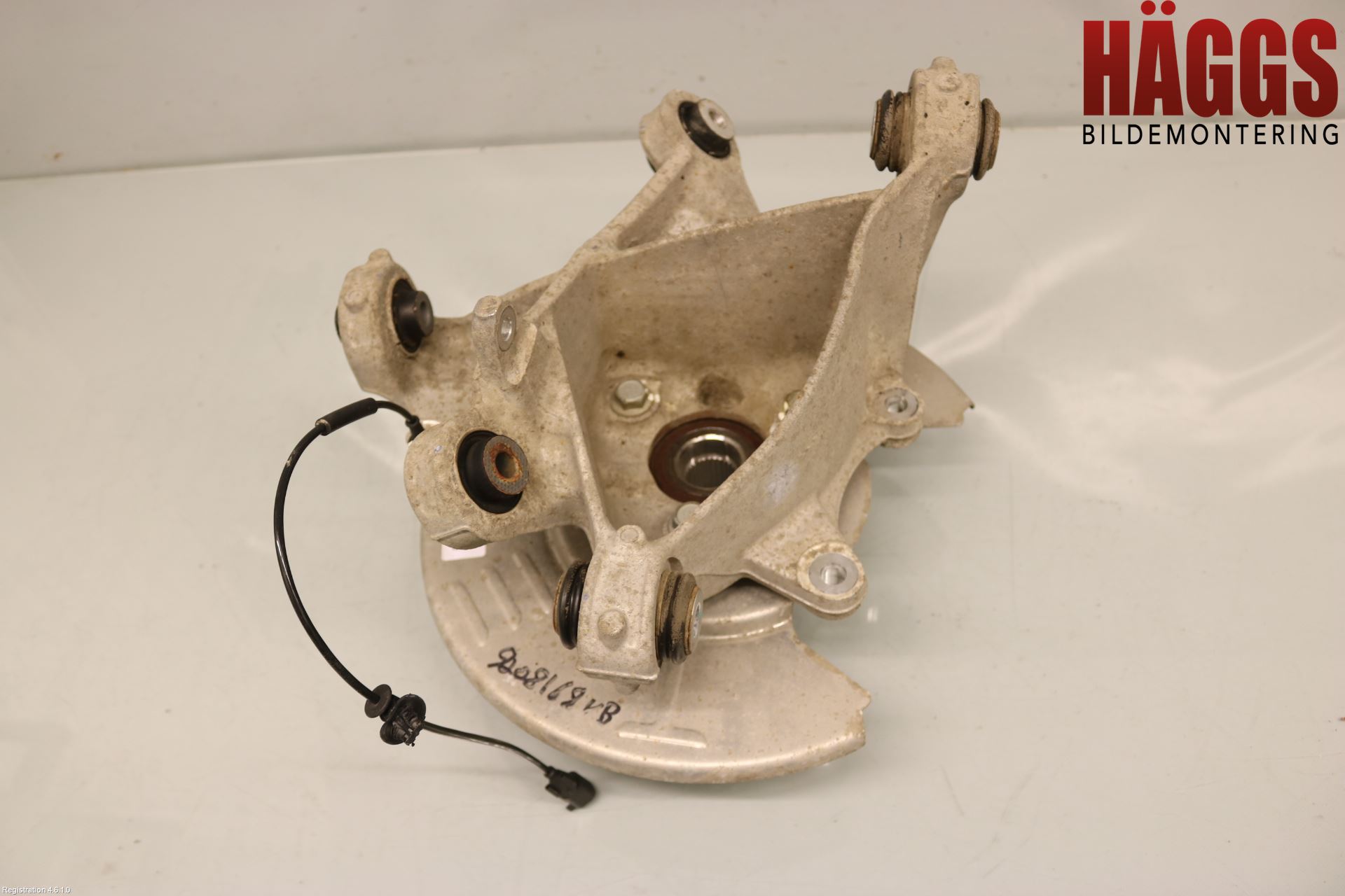 Tesla MODEL Y 21- Hjullagerhus-Spindel Vä B