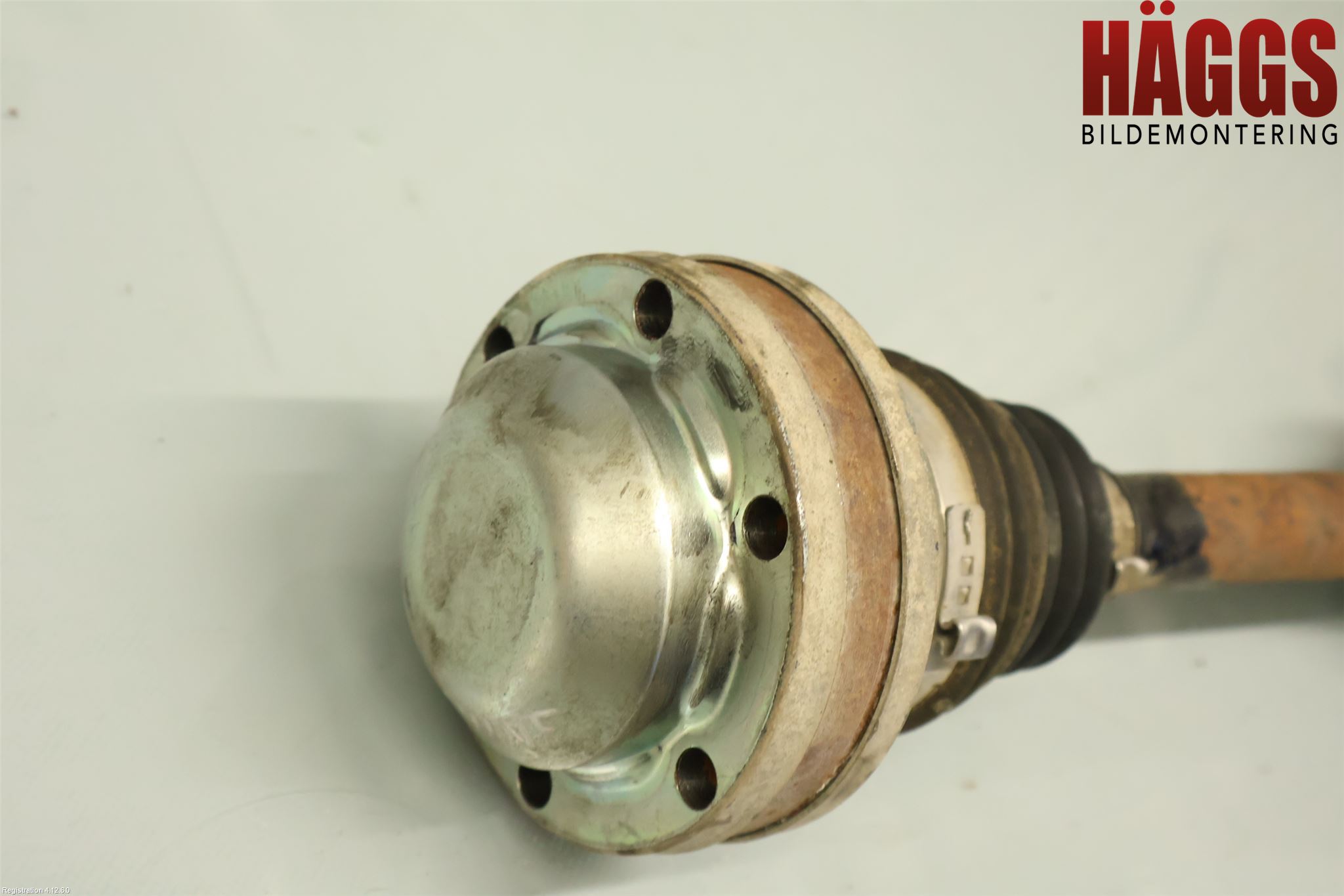 Volkswagen VW PASSAT 15-19 Drivaxel Fram Vänster