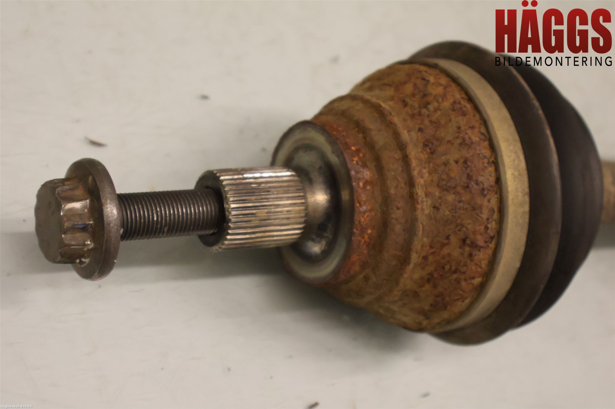 Volkswagen VW TIGUAN 07-16 Drivaxel Fram Höger