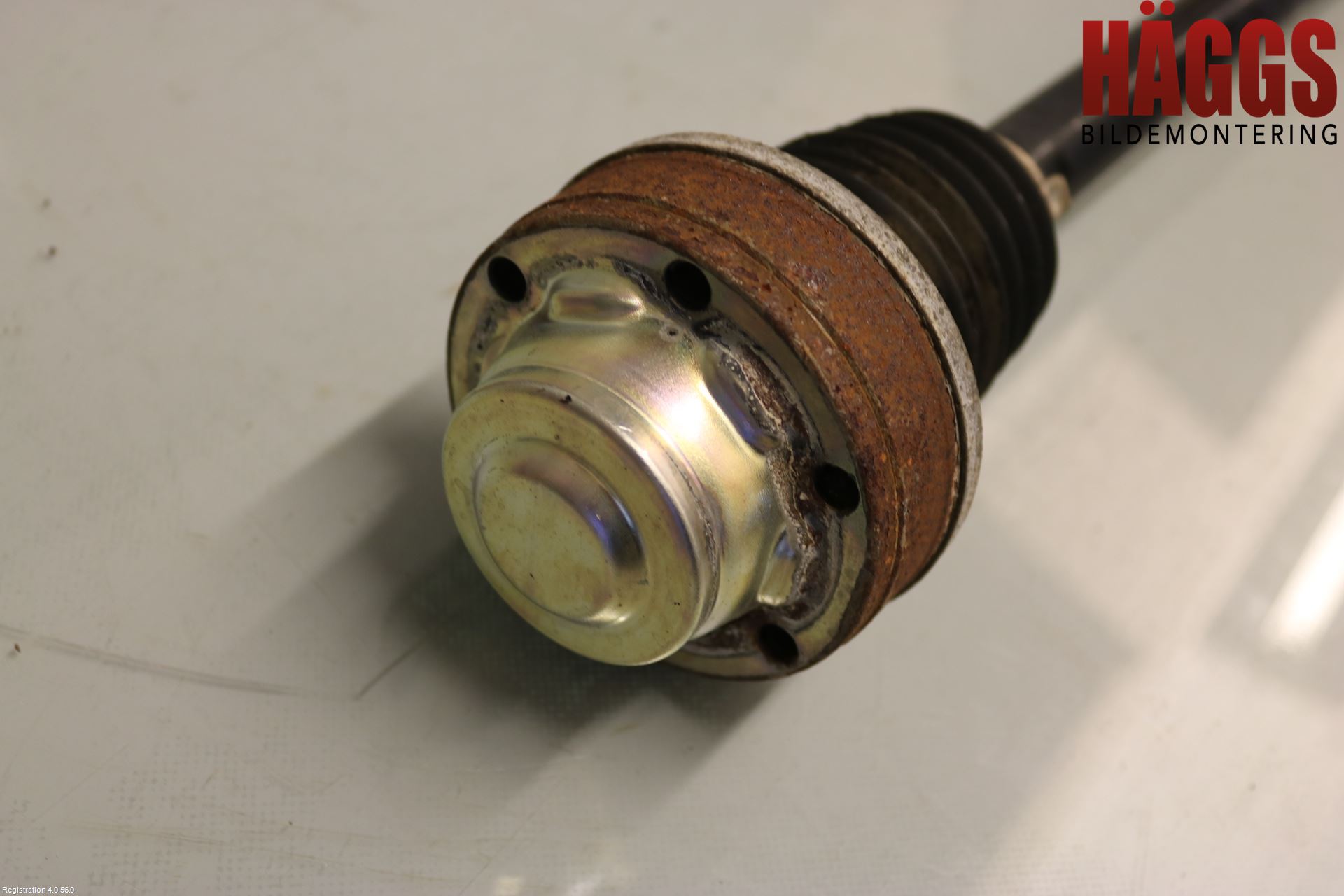 Skoda SUPERB 16-24 Drivaxel Bak Höger