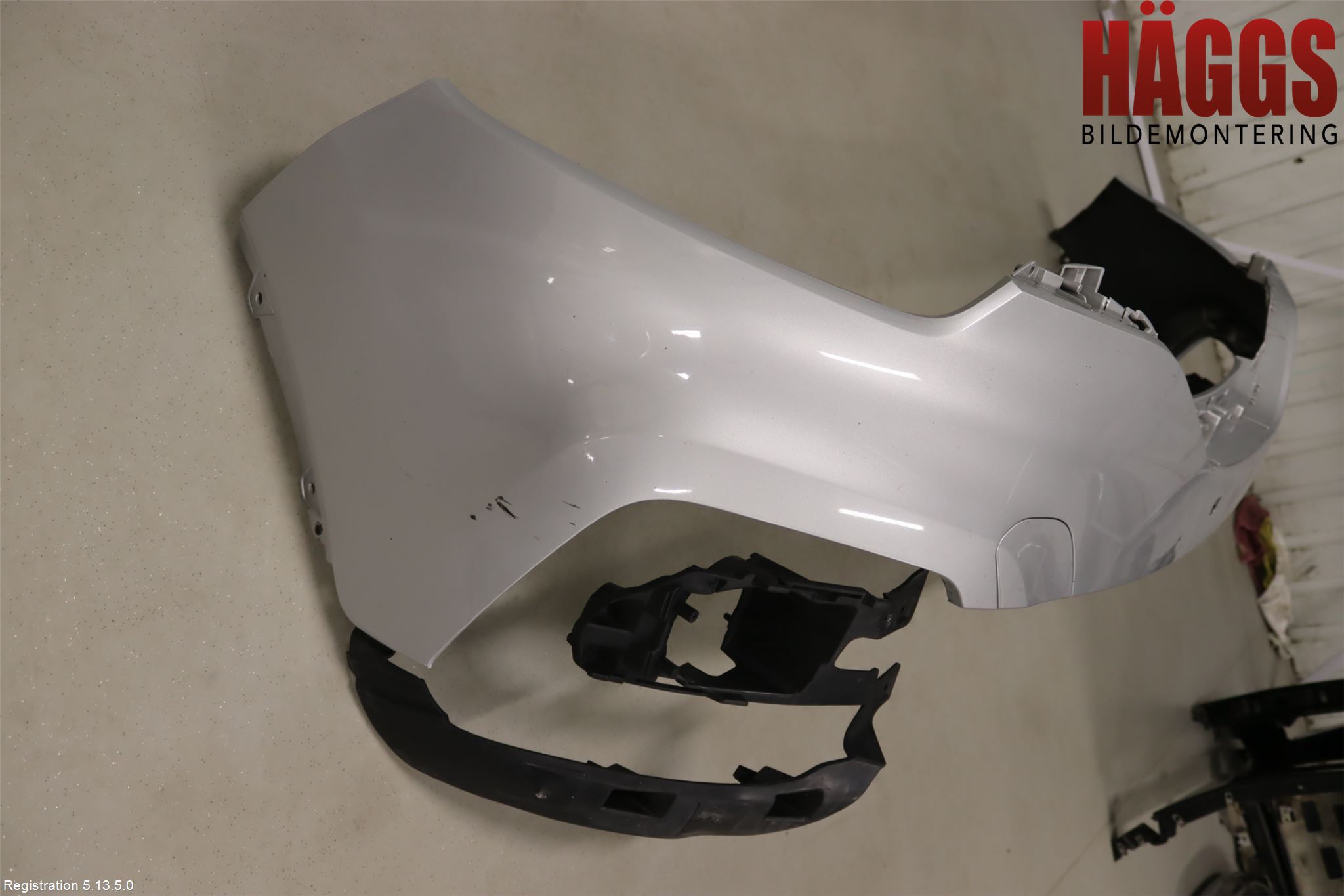 Renault CAPTUR 13-19 Stötfångarbeklädnad Fram