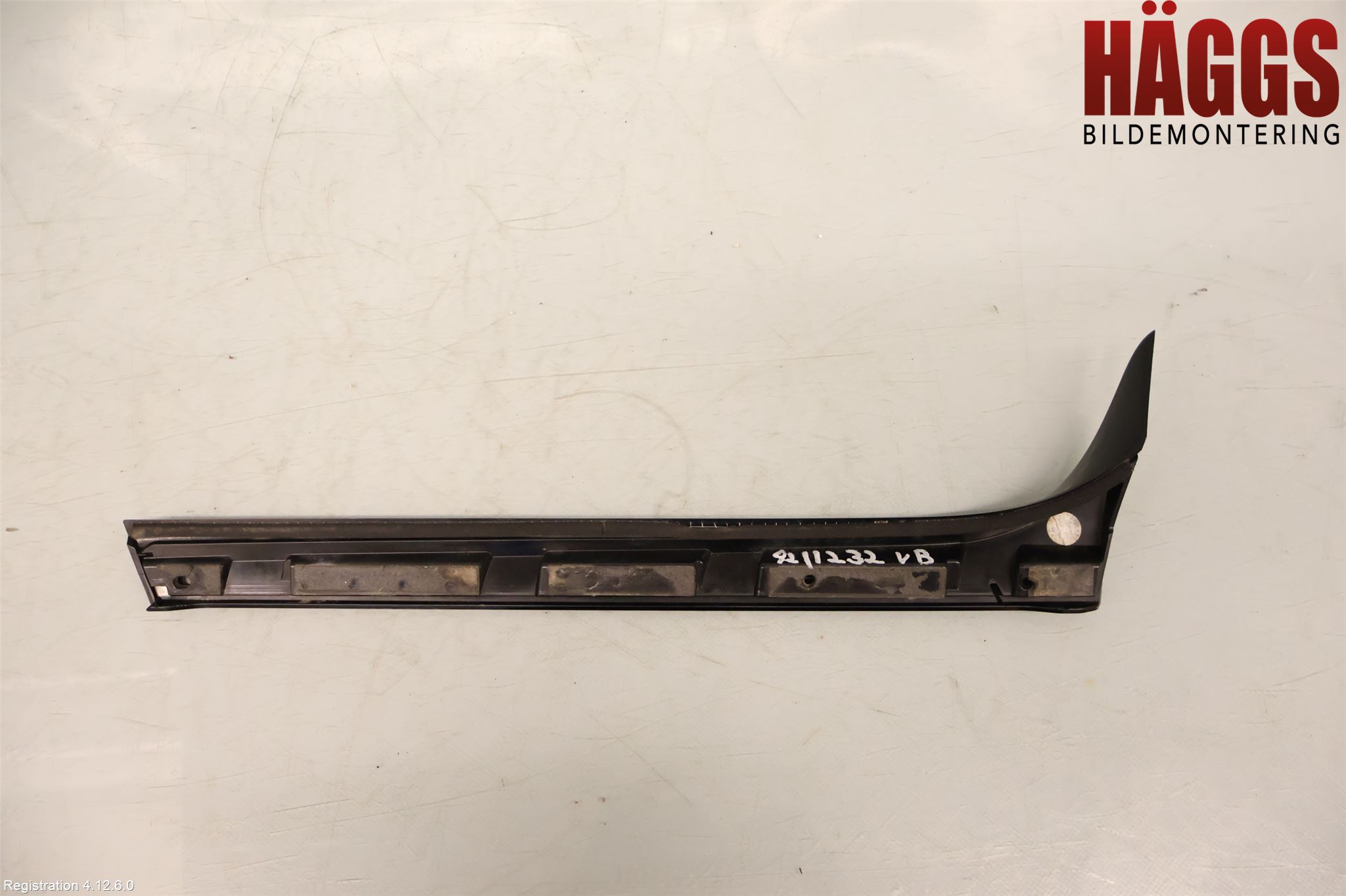 Volkswagen VW PASSAT 15-19 Spoiler Baklucka