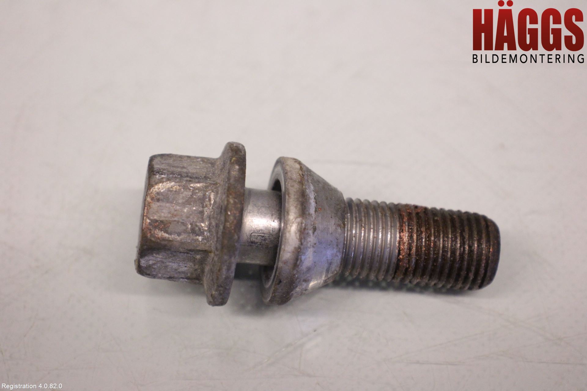 Volvo V70 14-16 Hjulmutter-Bult-Sats