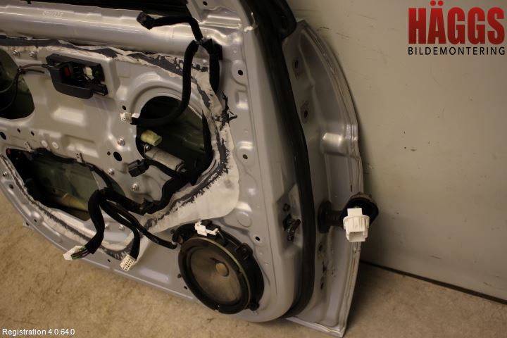 Hyundai ACCENT 06-11 Dörr Fram Vänster
